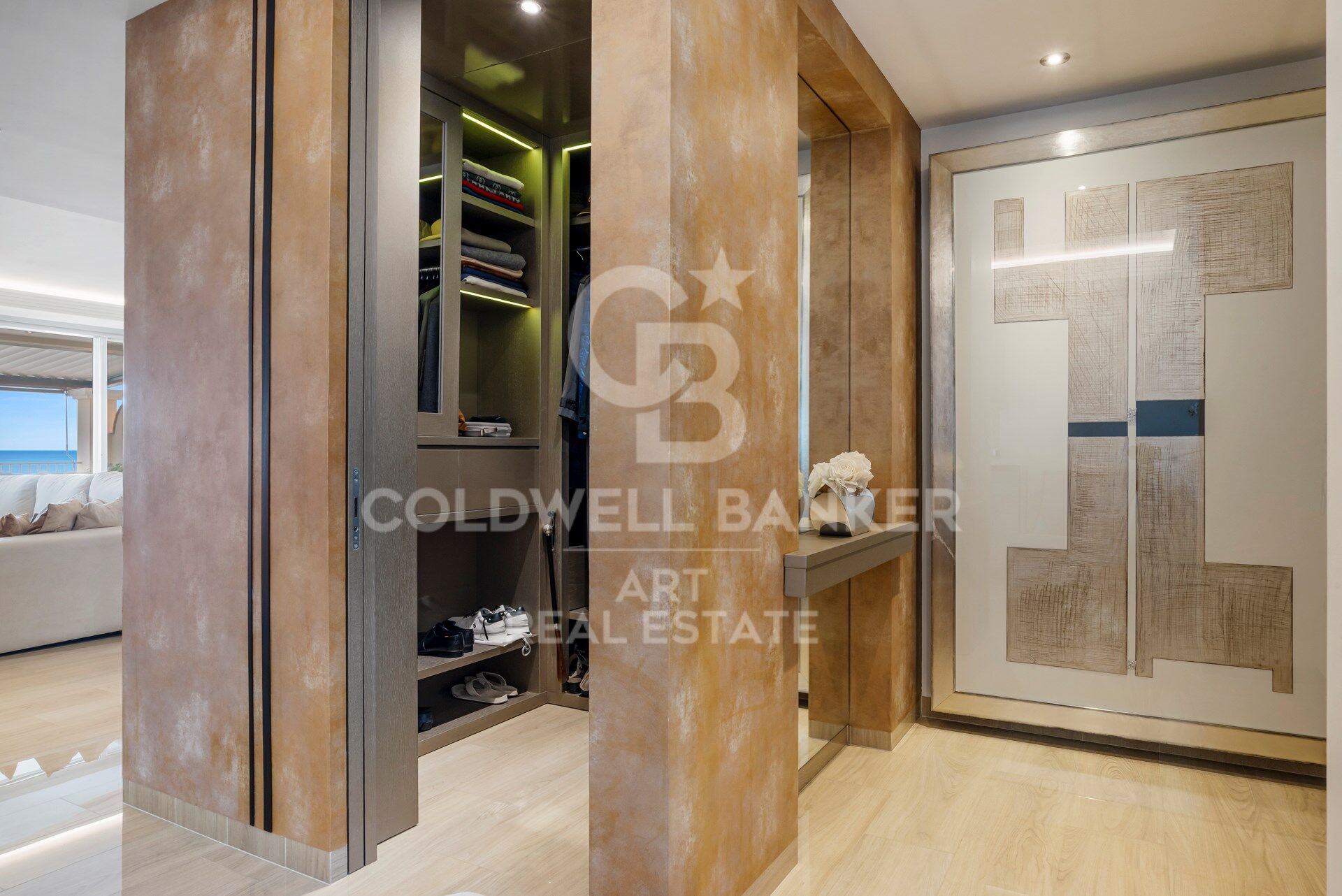 Top quality 4 bedroom penthouse in Altos de los Almendros, Benahavís