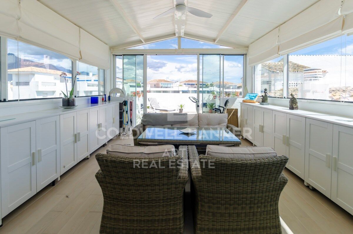 Spectacular penthouse in Jardines del Puerto in Puerto Banús