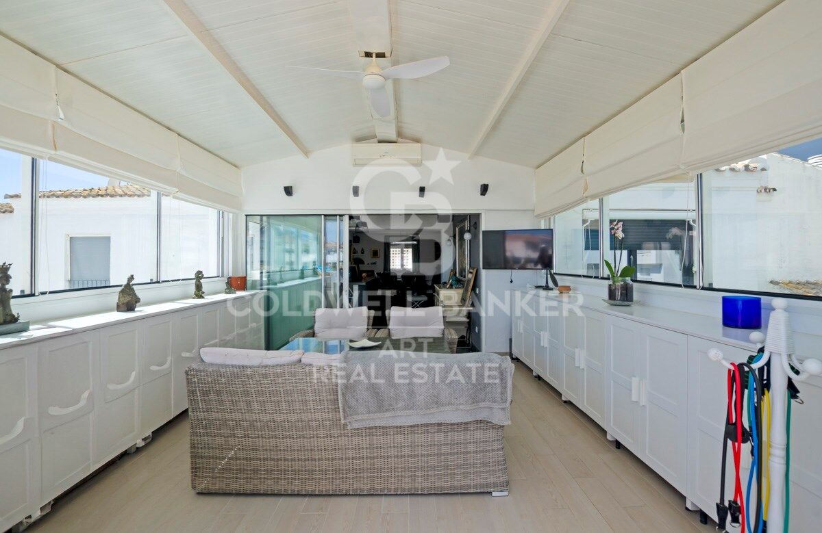 Spectacular penthouse in Jardines del Puerto in Puerto Banús