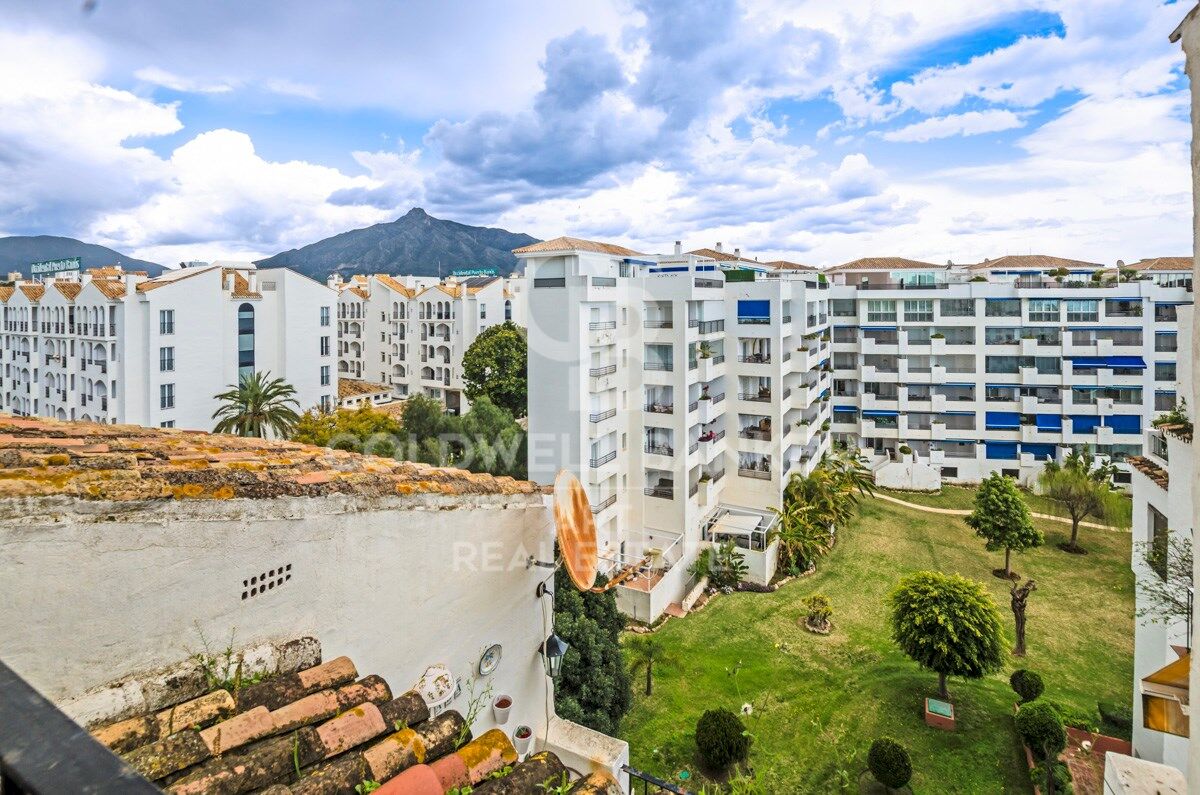 Spectacular penthouse in Jardines del Puerto in Puerto Banús
