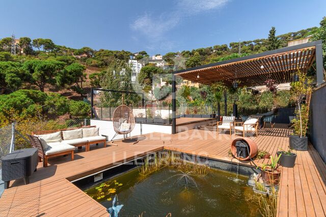 House with pool and solarium for sale in Font del Mont, a unique and exclusive area