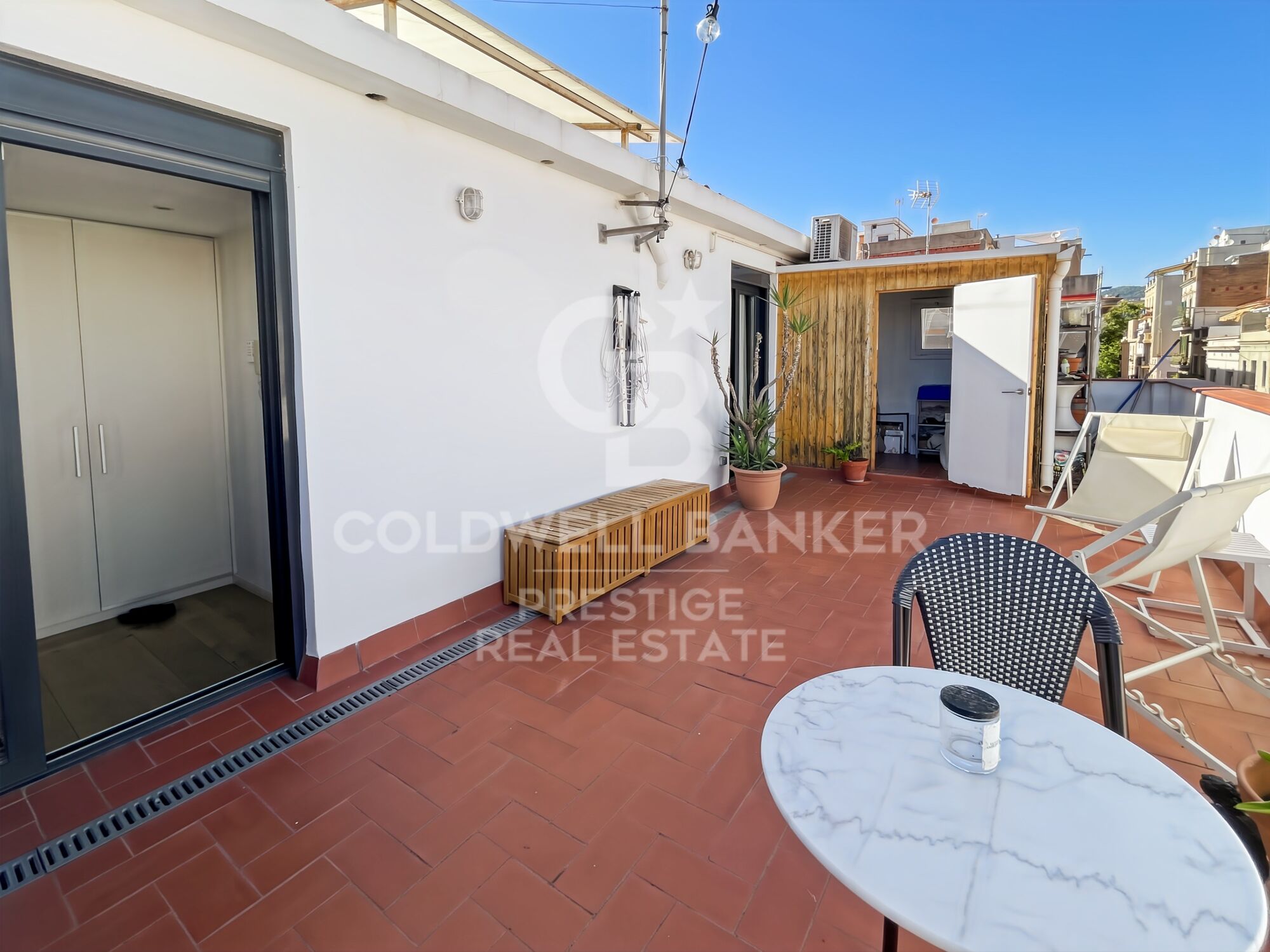 Renovated Penthouse with 2 Terraces in Vila de Gracia