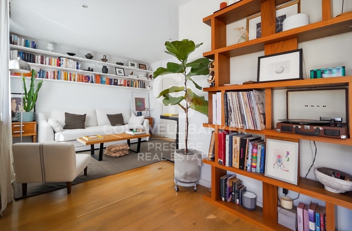 Penthouse rénové avec 2 terrasses à Vila de Gracia