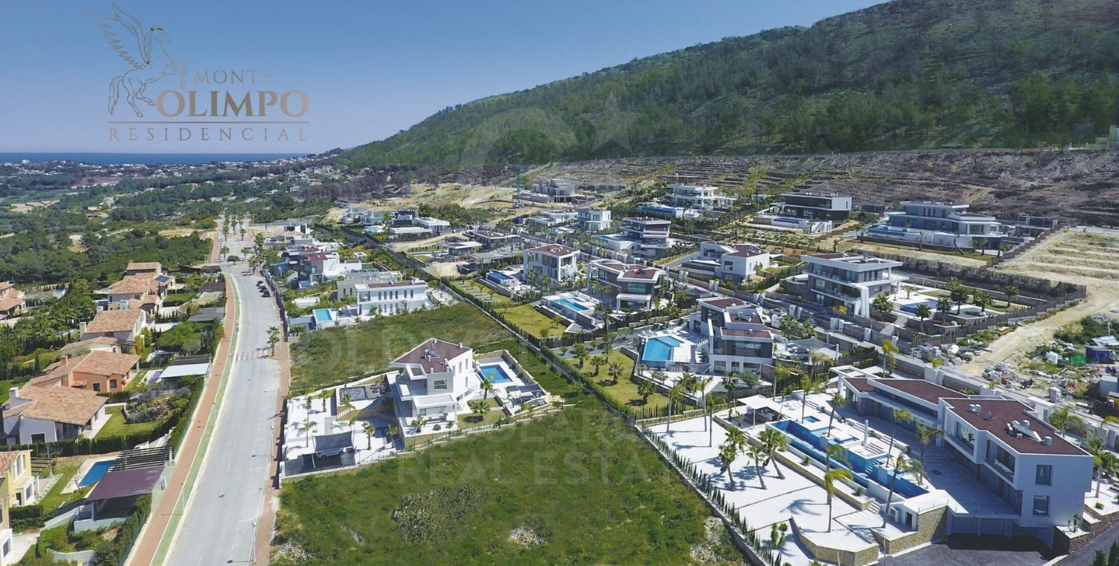 Villa de luxe sur mesure avec vue panoramique sur la mer et le Montgó