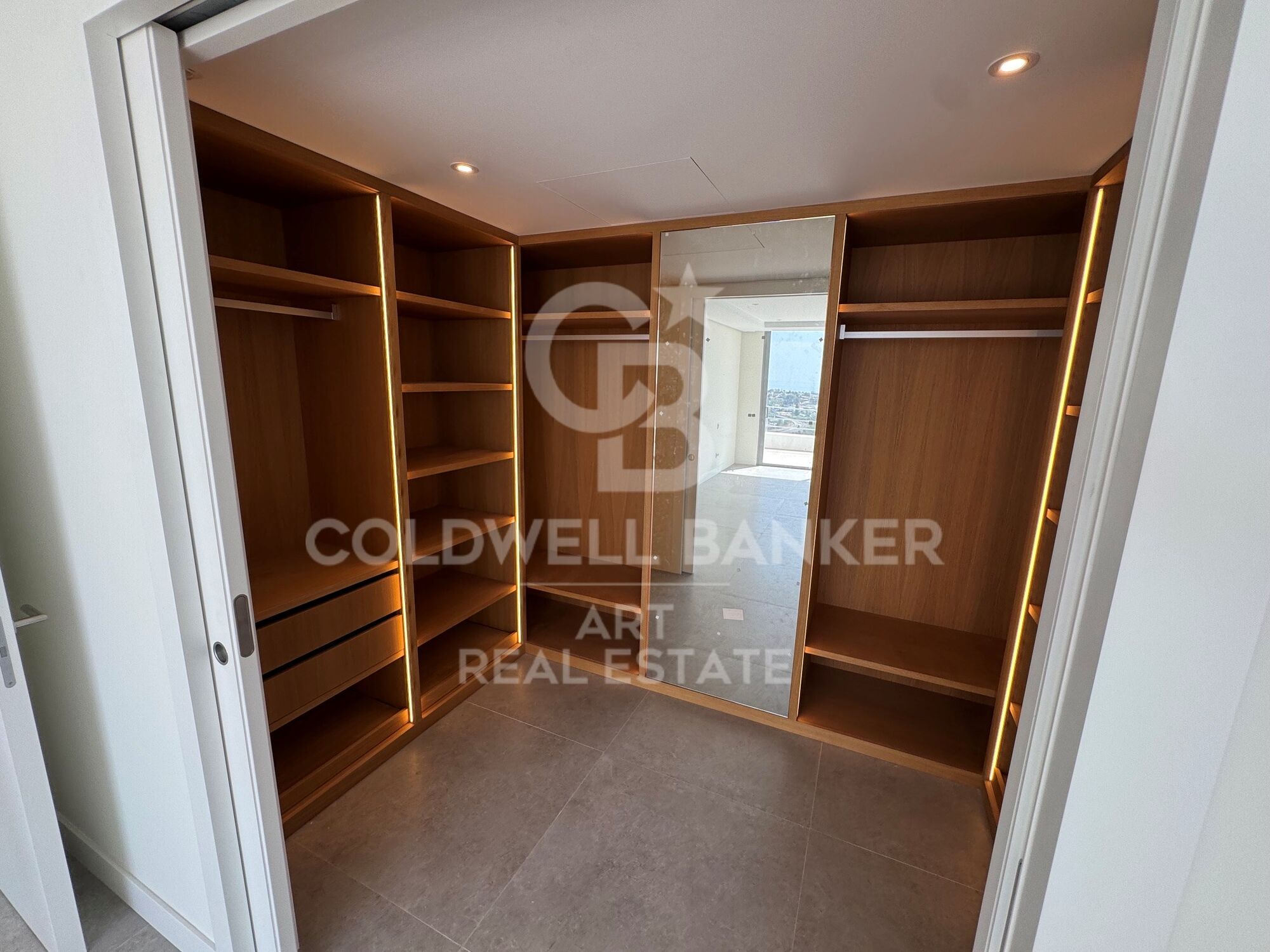 New-Build Villa in El Puerto del Capitán, Benahavís
