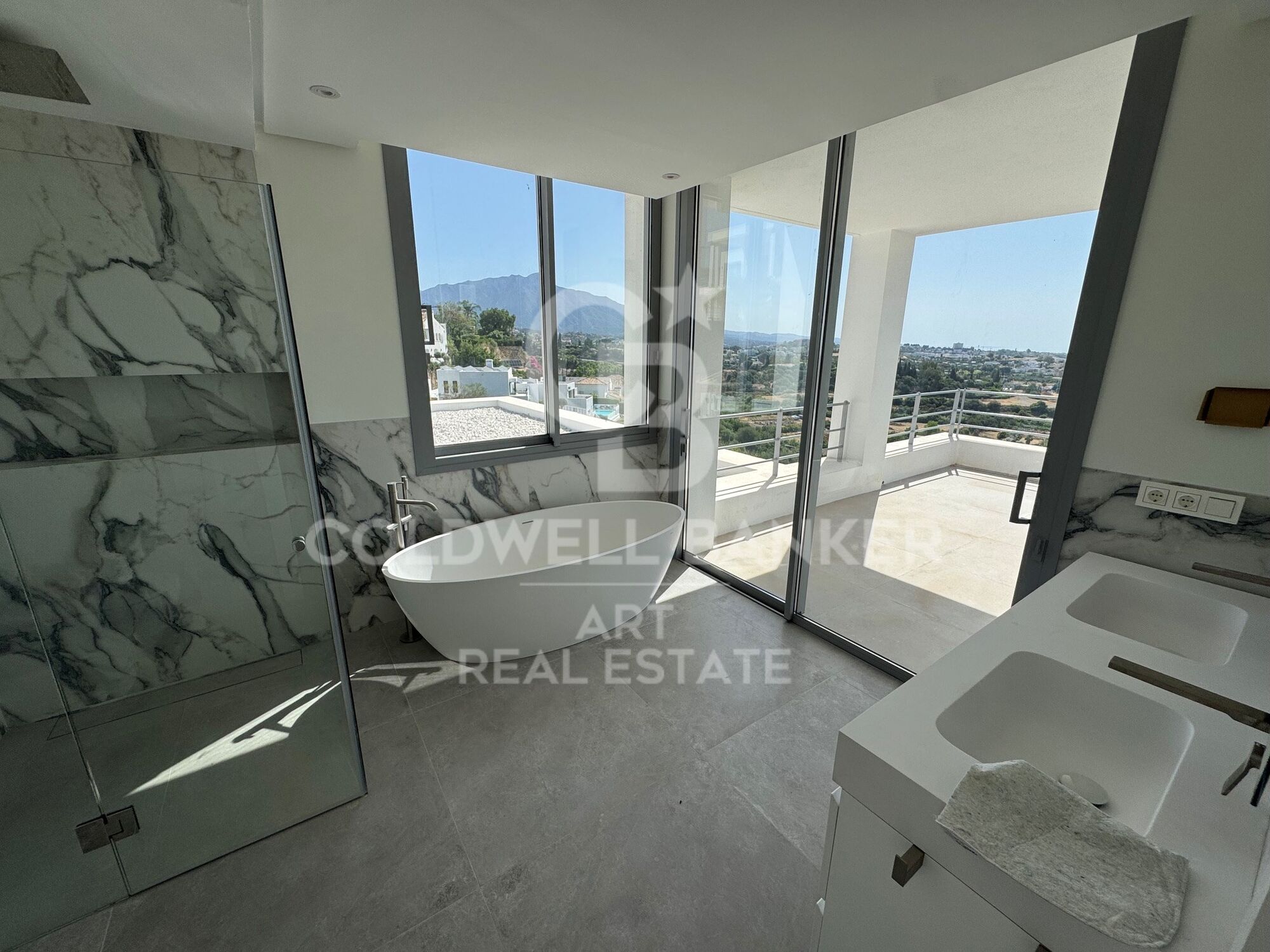 New-Build Villa in El Puerto del Capitán, Benahavís