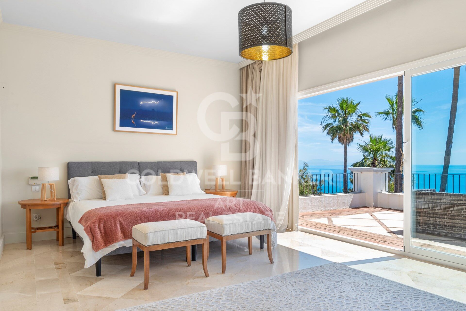Luxuriöse zeitgenössische Villa mit atemberaubendem Mittelmeerblick in La Paloma
