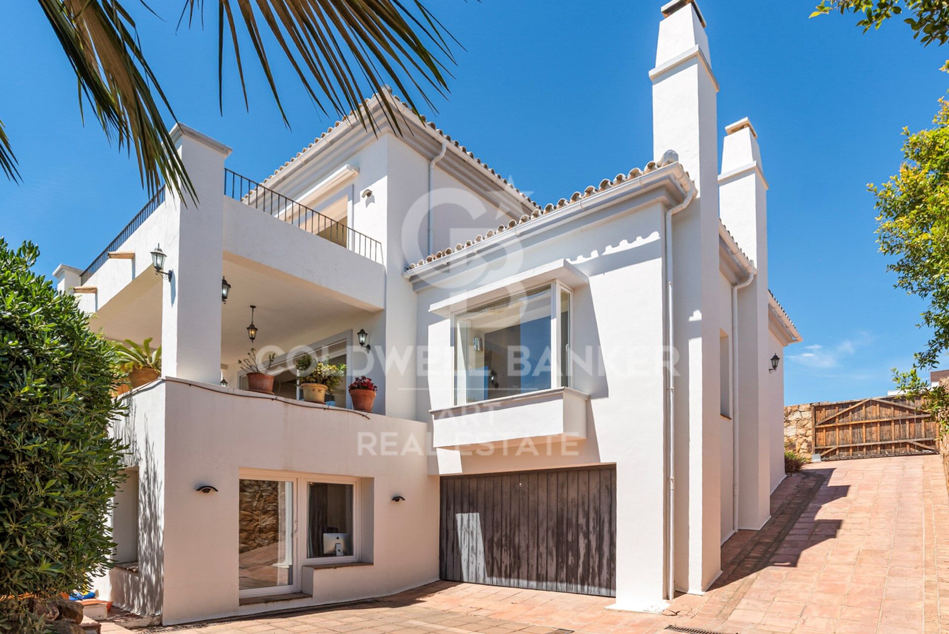 Luxuriöse zeitgenössische Villa mit atemberaubendem Mittelmeerblick in La Paloma