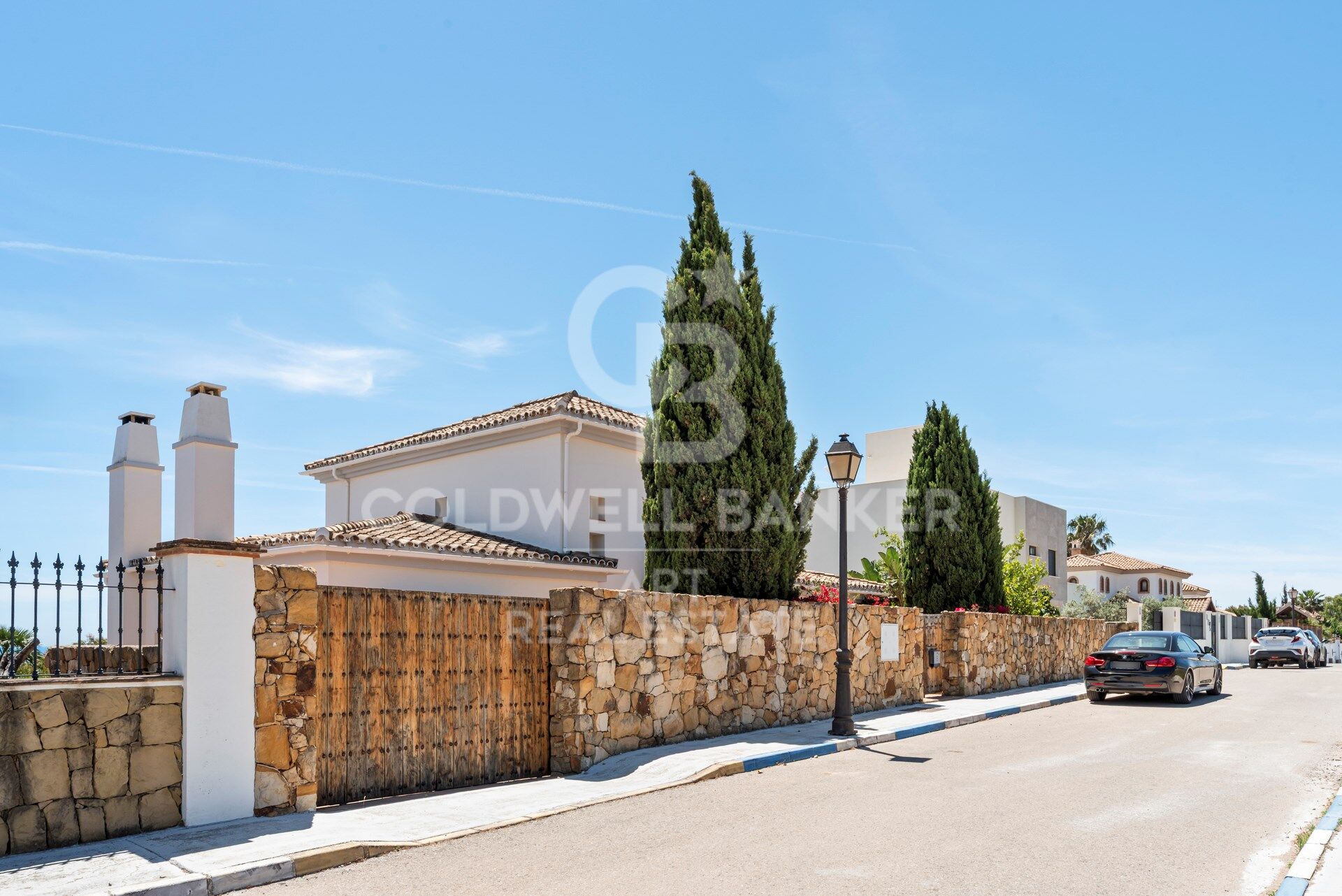 Luxuriöse zeitgenössische Villa mit atemberaubendem Mittelmeerblick in La Paloma