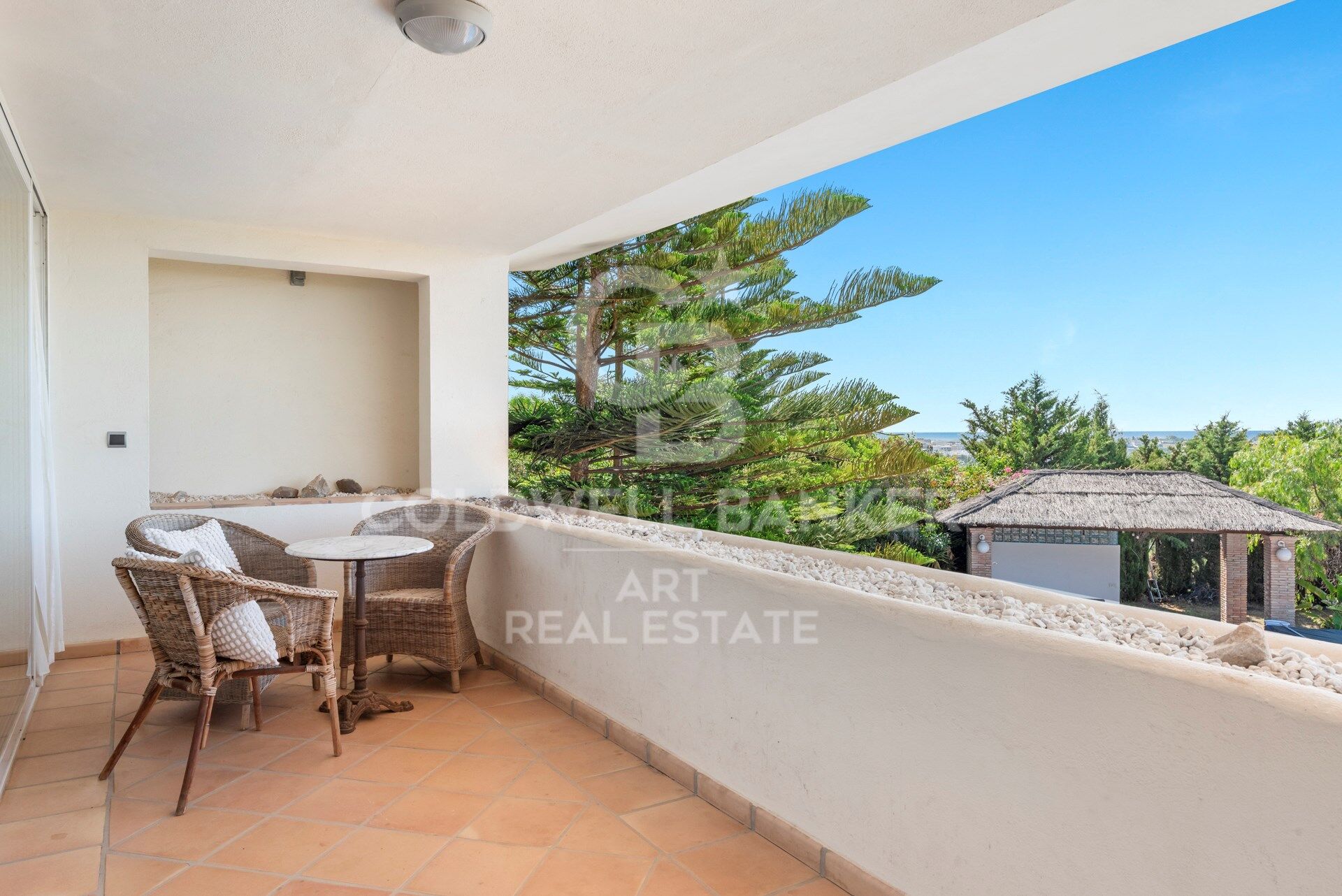 Luxusvilla mit Panoramablick auf das Mittelmeer in Benahavís