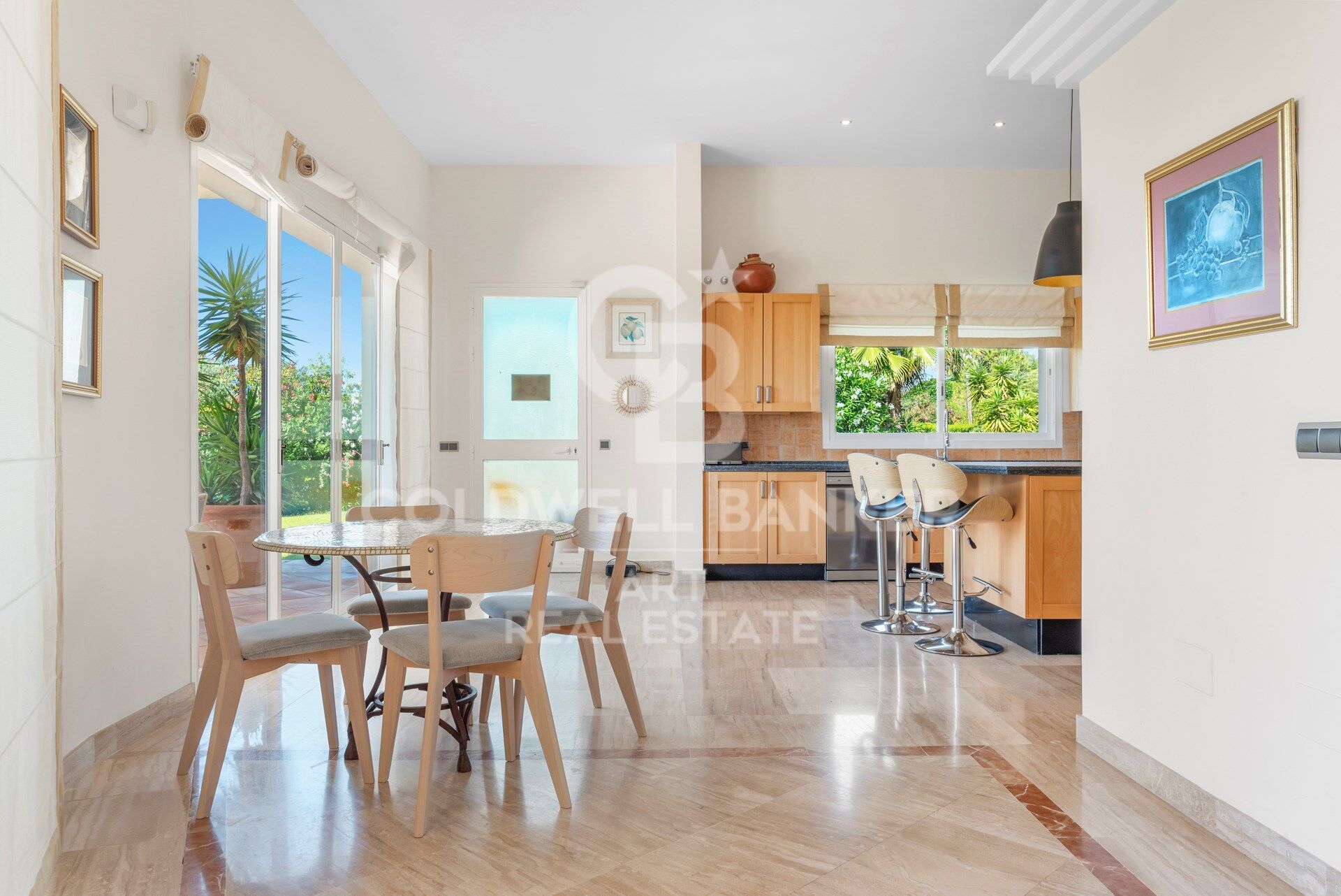 Luxusvilla mit Panoramablick auf das Mittelmeer in Benahavís