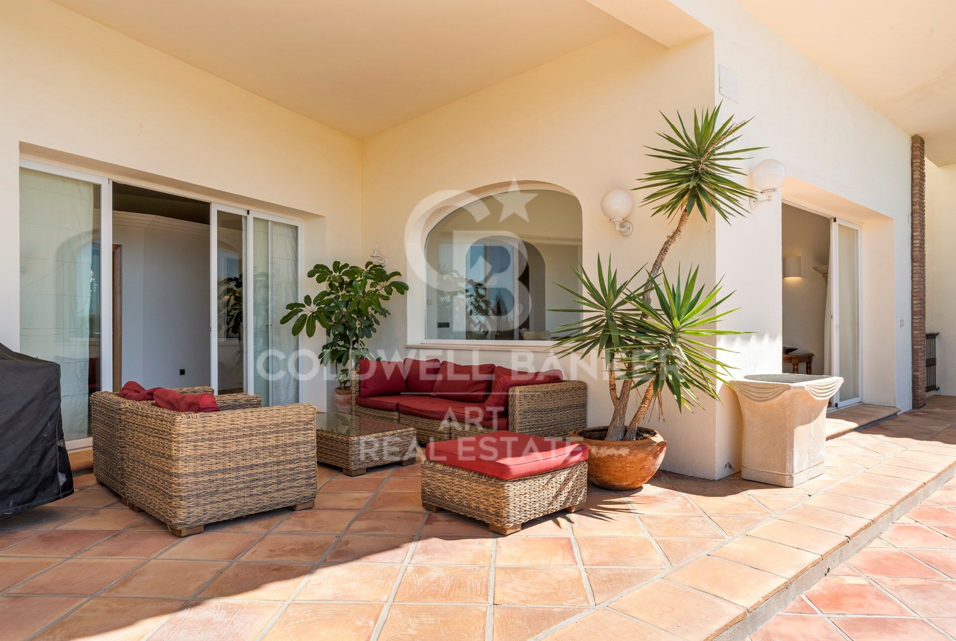 Luxusvilla mit Panoramablick auf das Mittelmeer in Benahavís