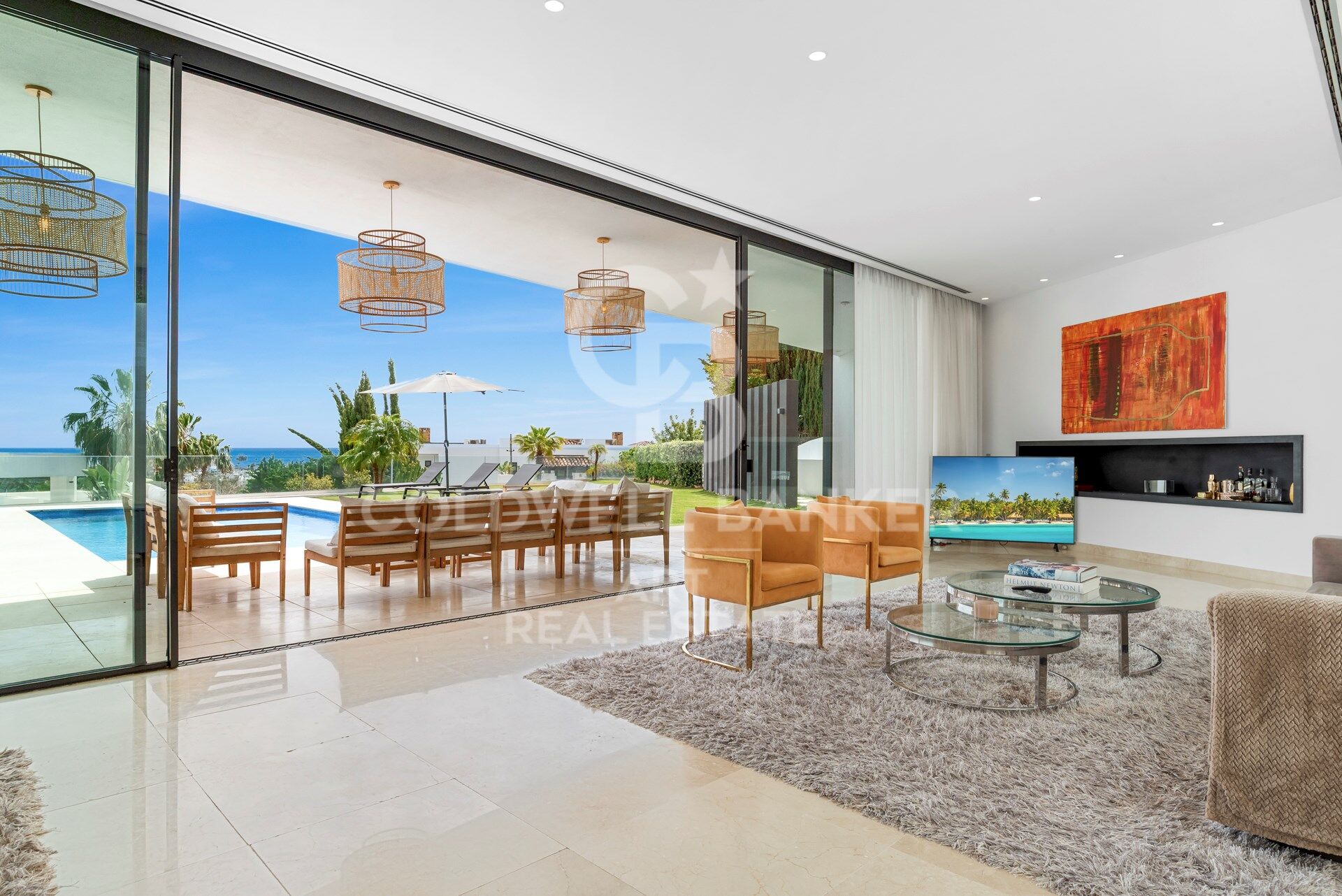 Zeitgenössische Villa mit Panoramablick auf das Meer in La Alquería, Benahavís