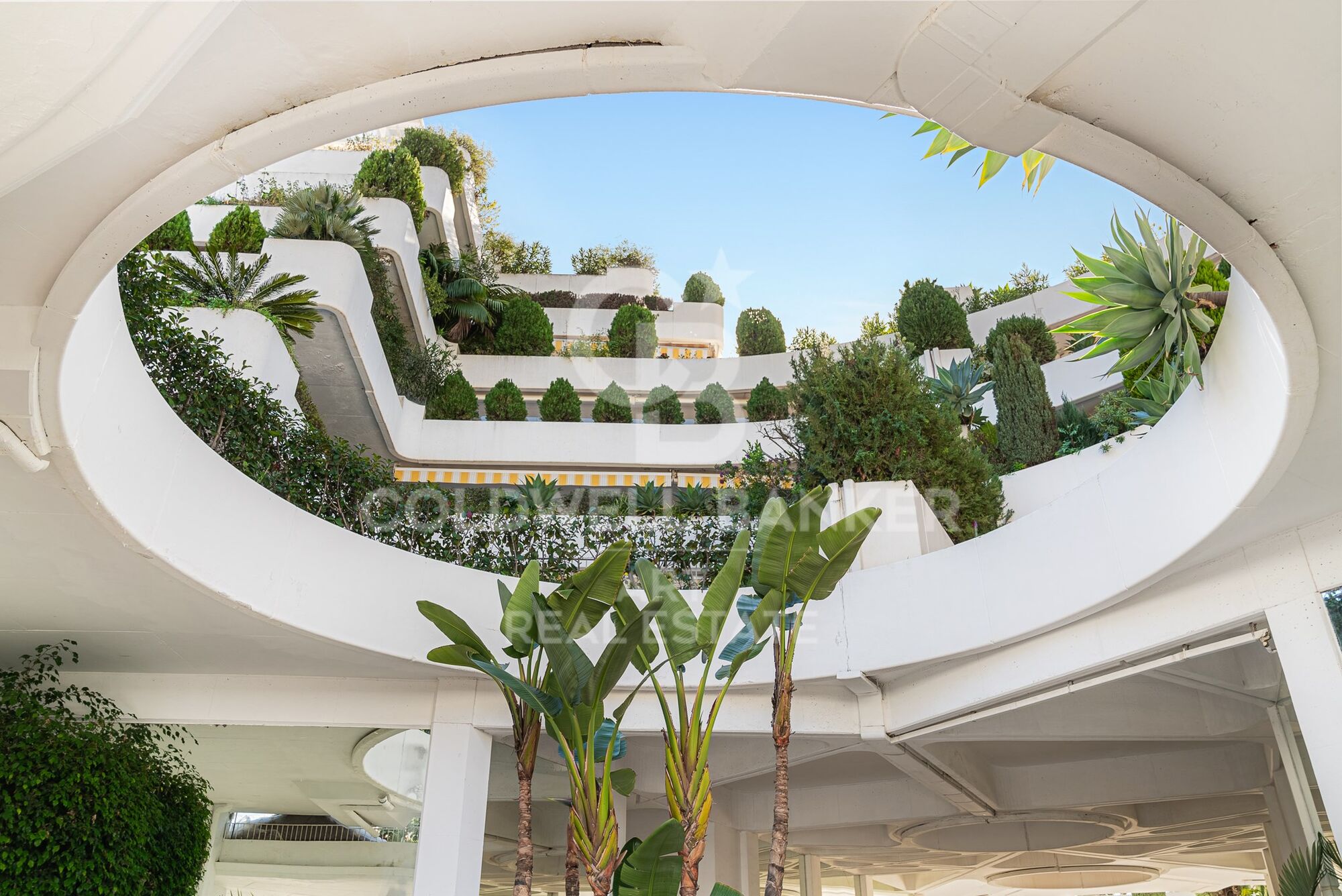 Exclusivo apartamento en la Milla de Oro de Marbella