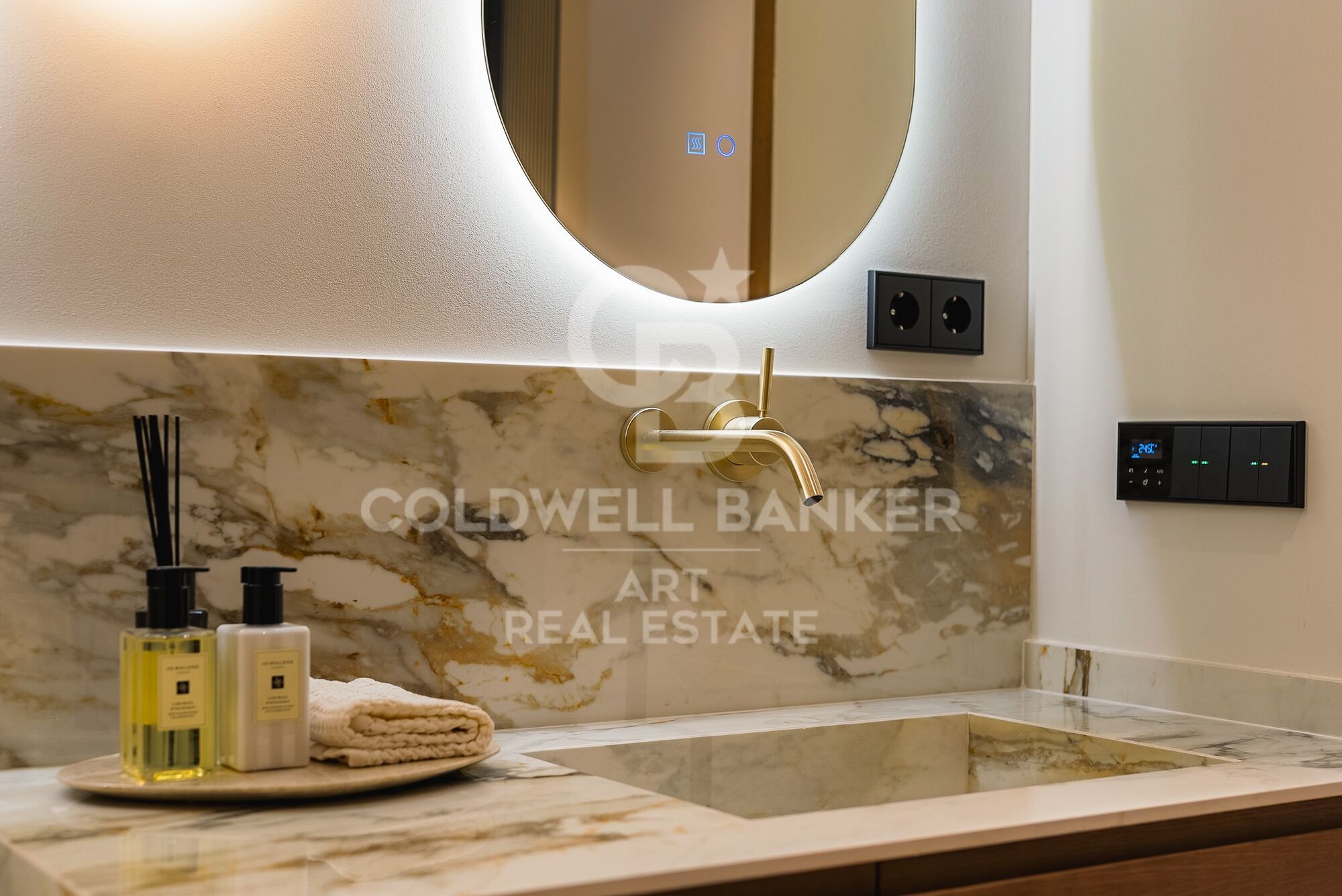 Exclusivo apartamento en la Milla de Oro de Marbella