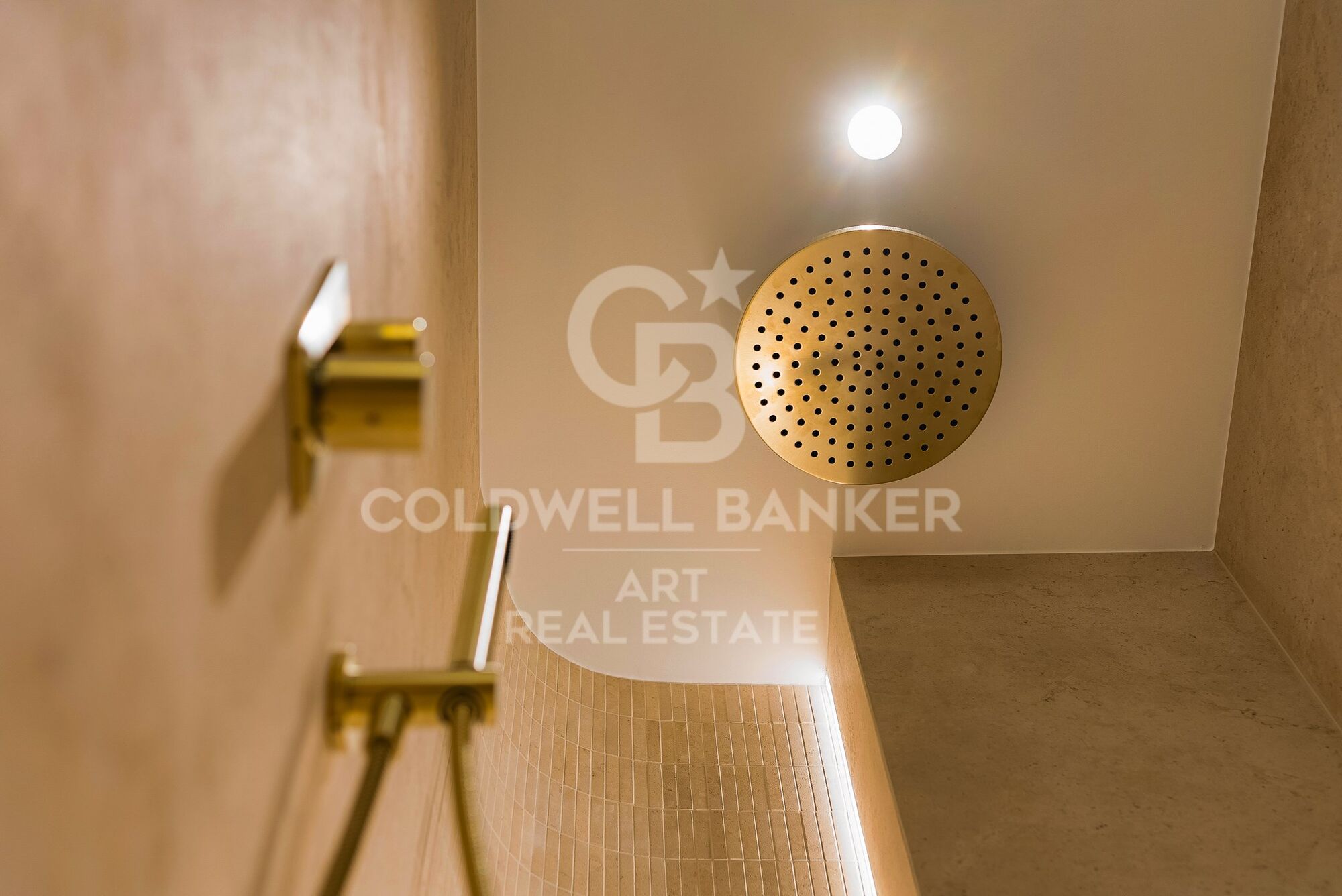 Exclusivo apartamento en la Milla de Oro de Marbella