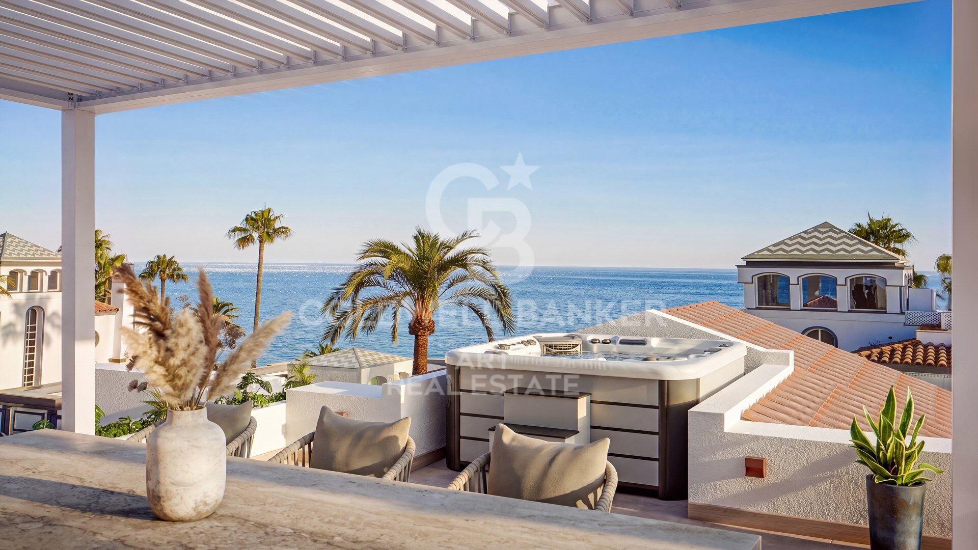 Exklusives renoviertes Penthouse in erster Strandlinie an der New Golden Mile