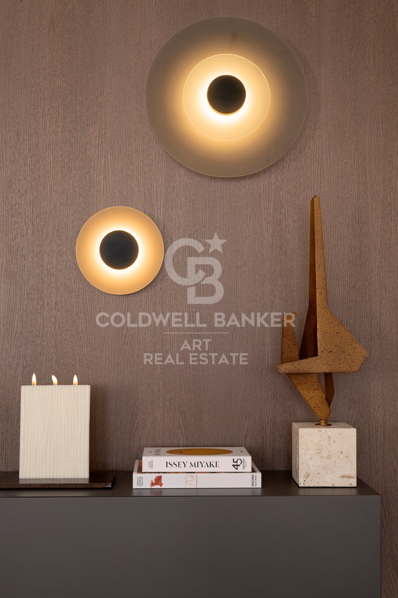 Exklusives renoviertes Penthouse in erster Strandlinie an der New Golden Mile