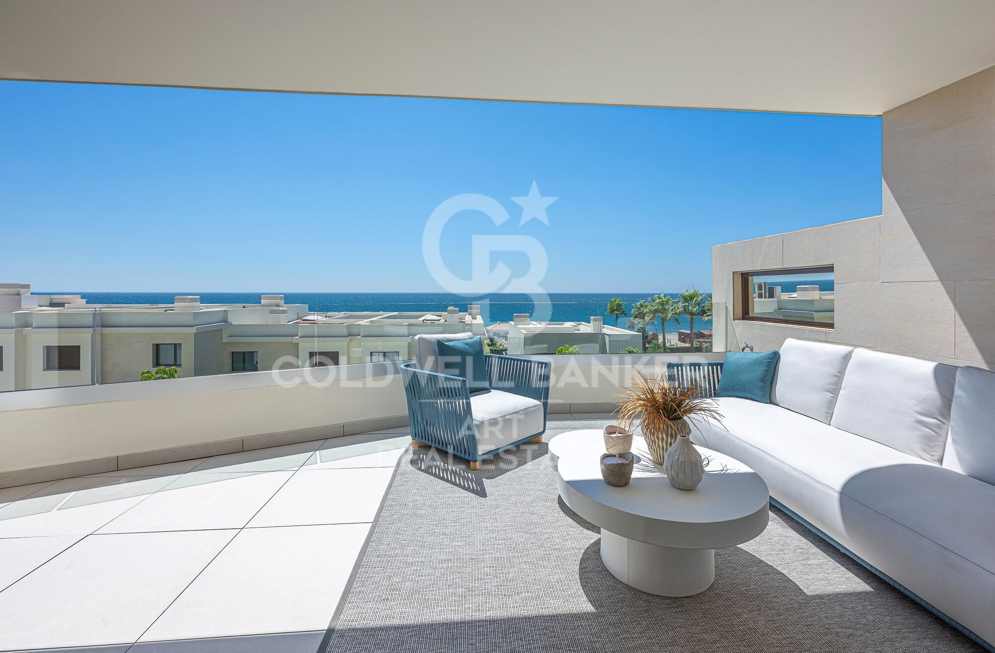 Exclusive Beachfront Apartment Between Marbella and Estepona
