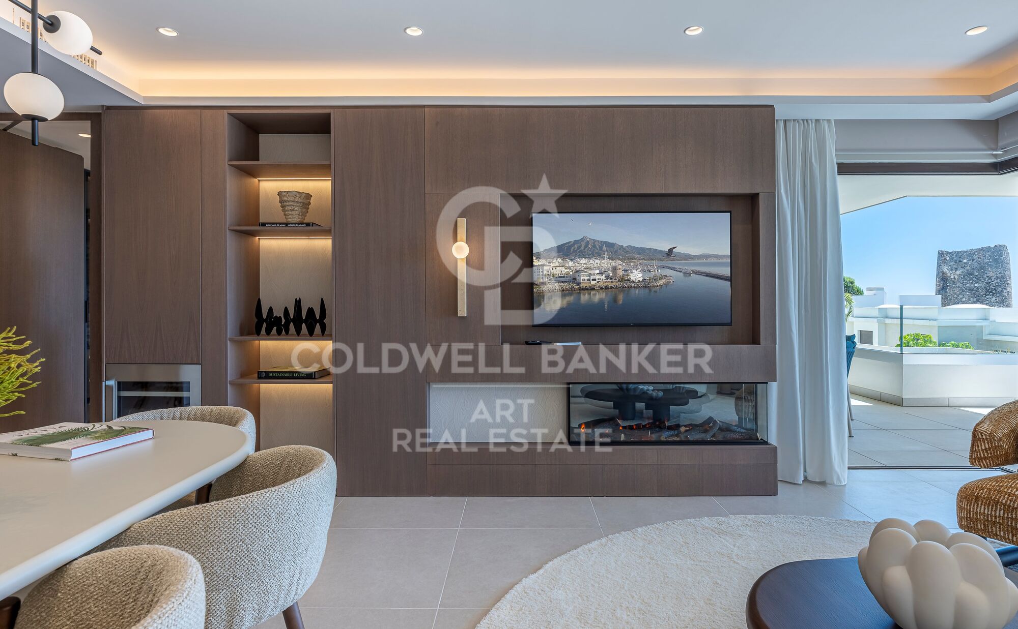 Exclusive Beachfront Apartment Between Marbella and Estepona