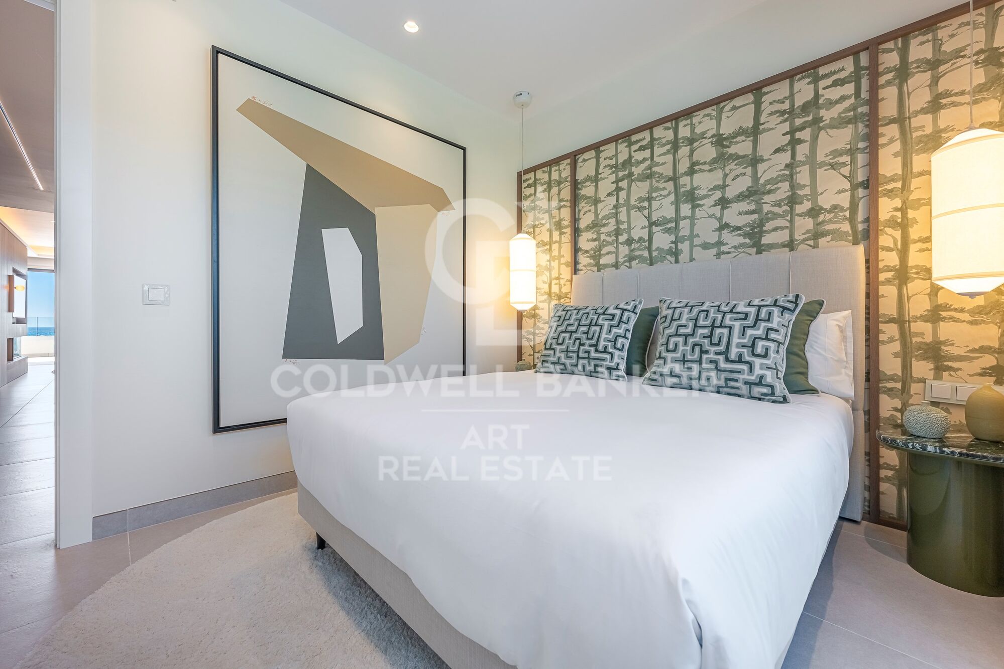 Exclusive Beachfront Apartment Between Marbella and Estepona
