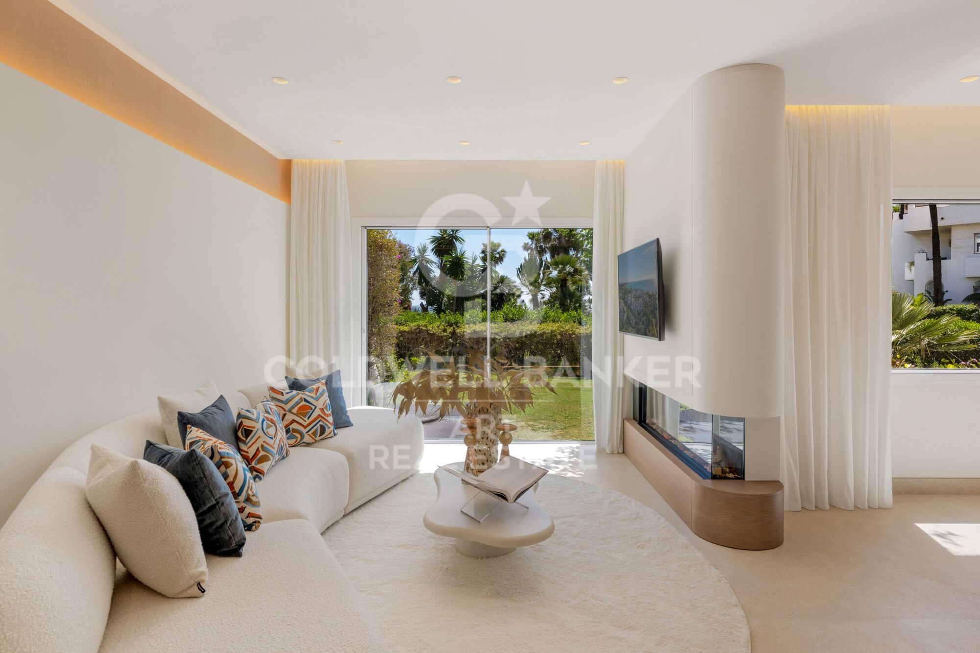 Appartement neuf exclusif en première ligne de plage à Costalita