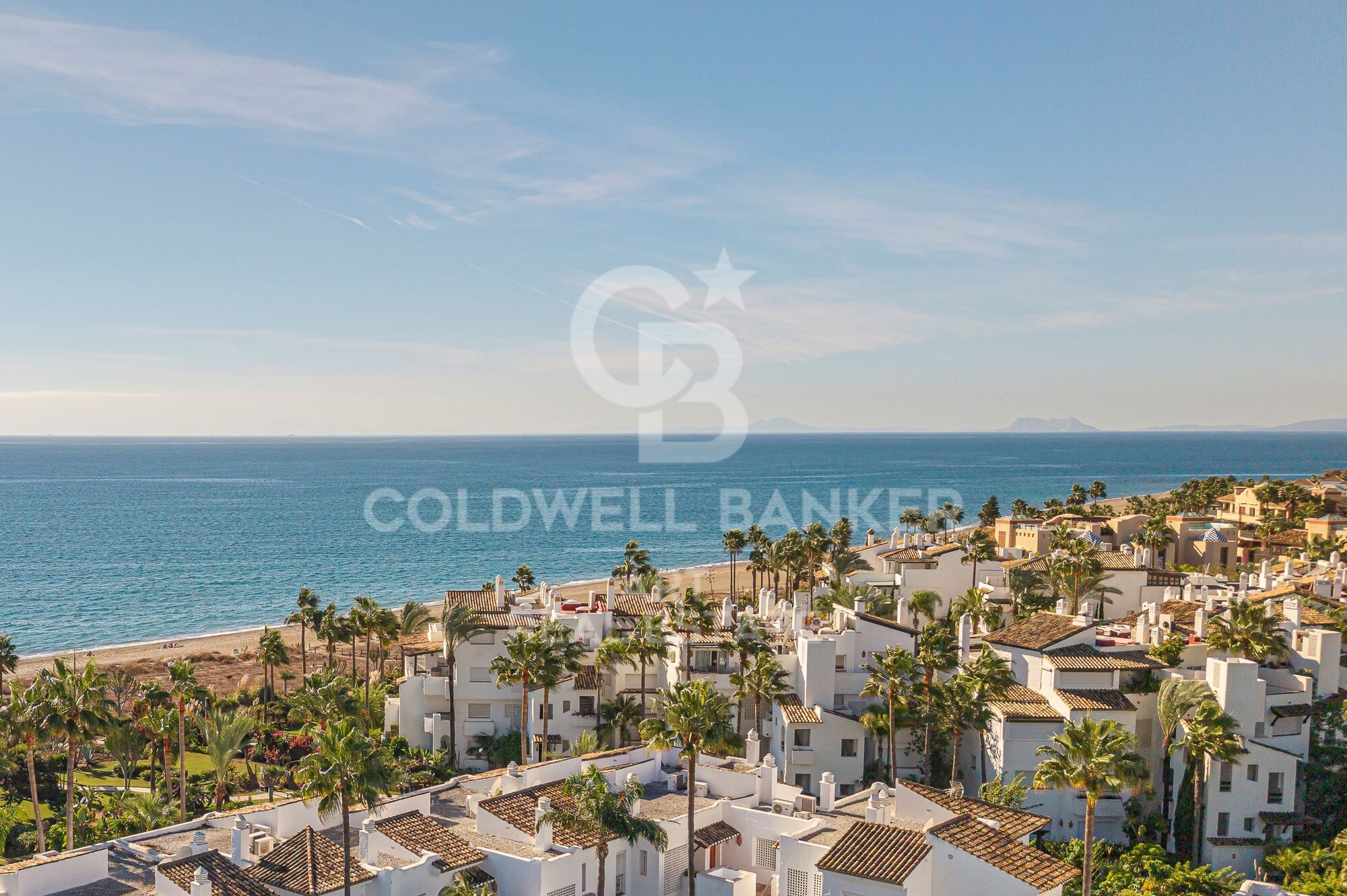 Appartement neuf exclusif en première ligne de plage à Costalita