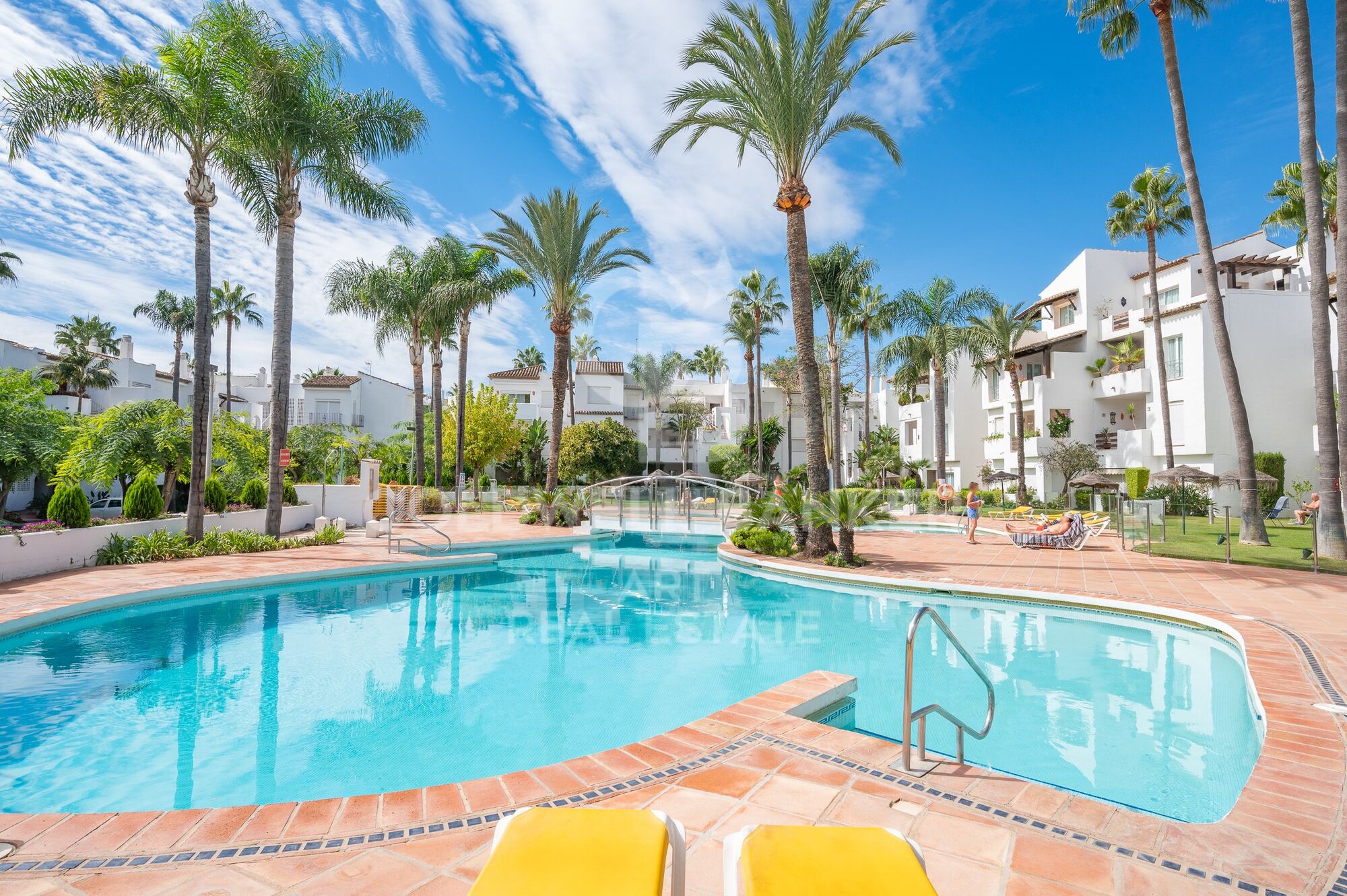 Appartement neuf exclusif en première ligne de plage à Costalita