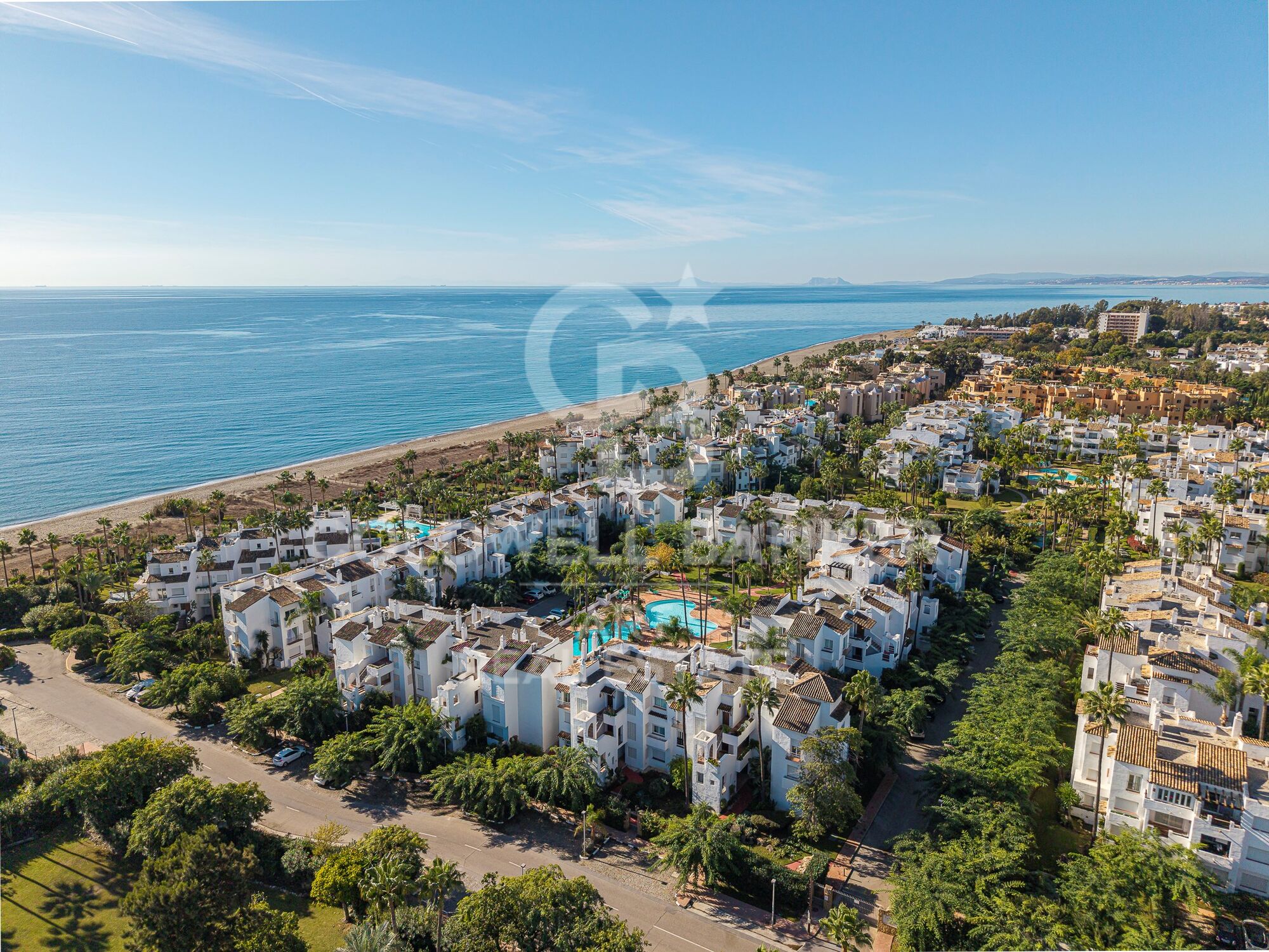 Appartement neuf exclusif en première ligne de plage à Costalita