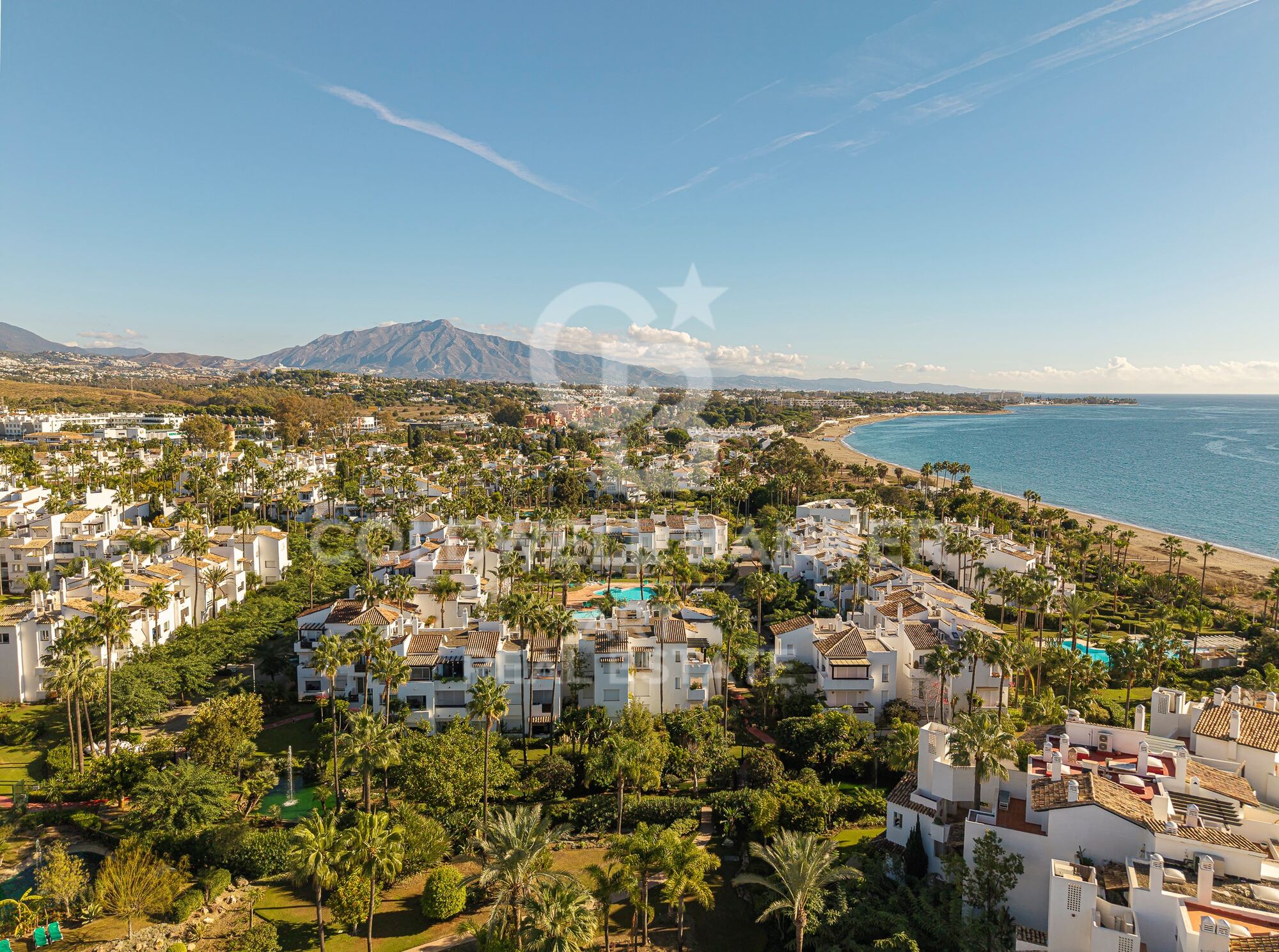 Appartement neuf exclusif en première ligne de plage à Costalita
