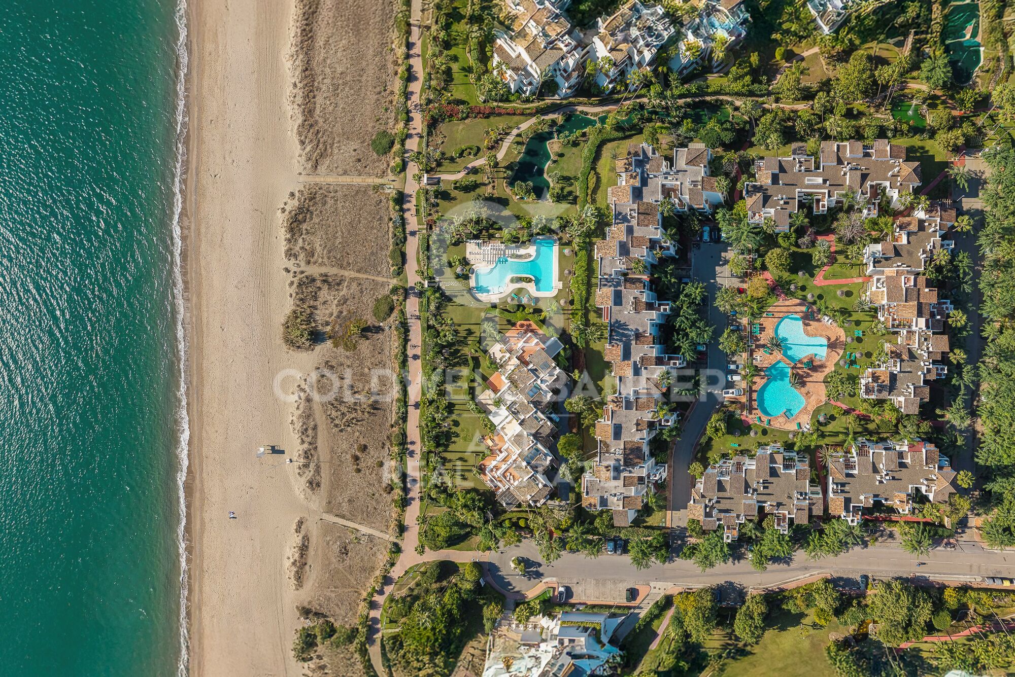 Appartement neuf exclusif en première ligne de plage à Costalita
