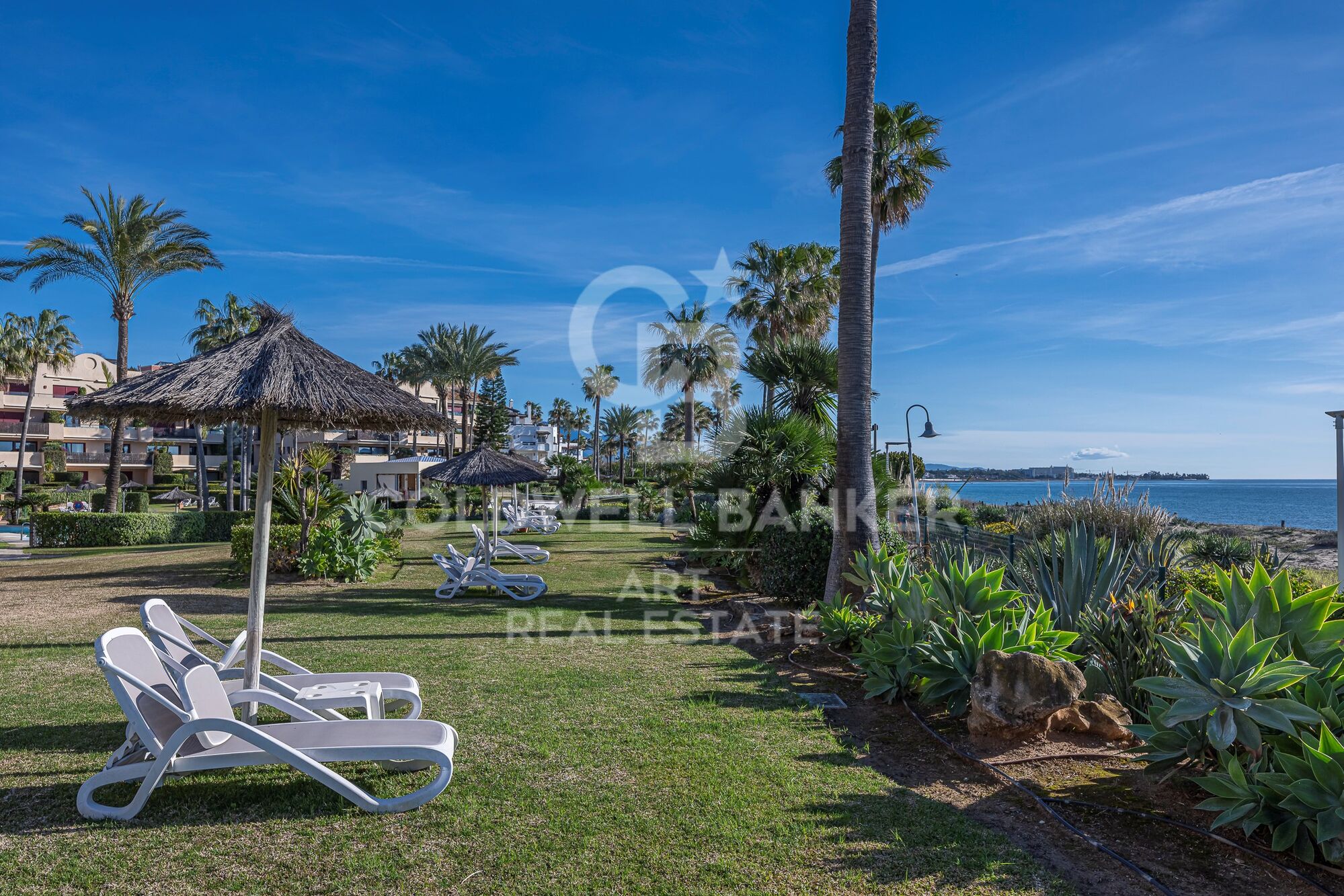 Apartamento reformado en primera línea de playa en Costalita del Mar