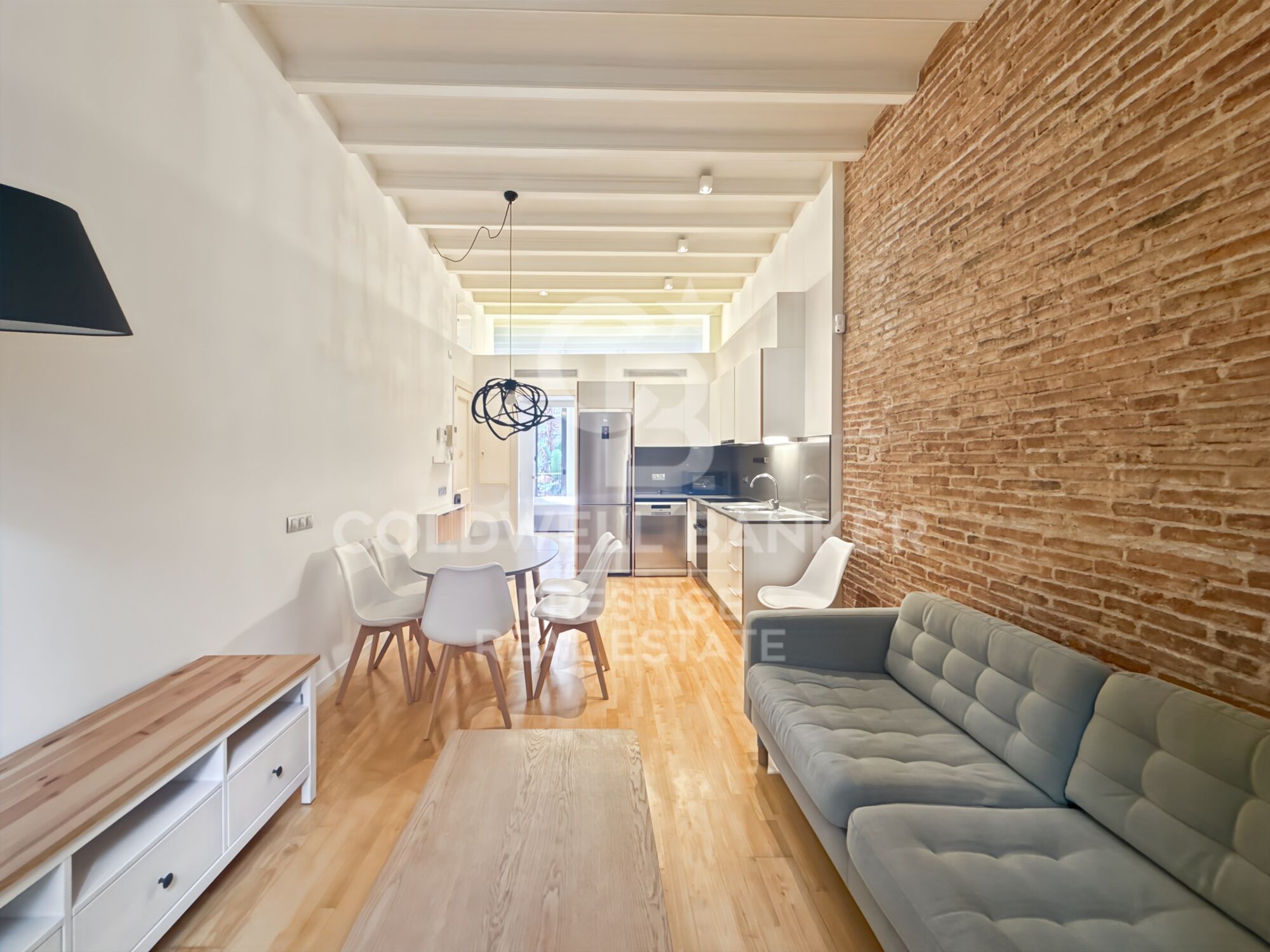 Renovierte Wohnung mit Terrasse nahe der Metrostation Joanic
