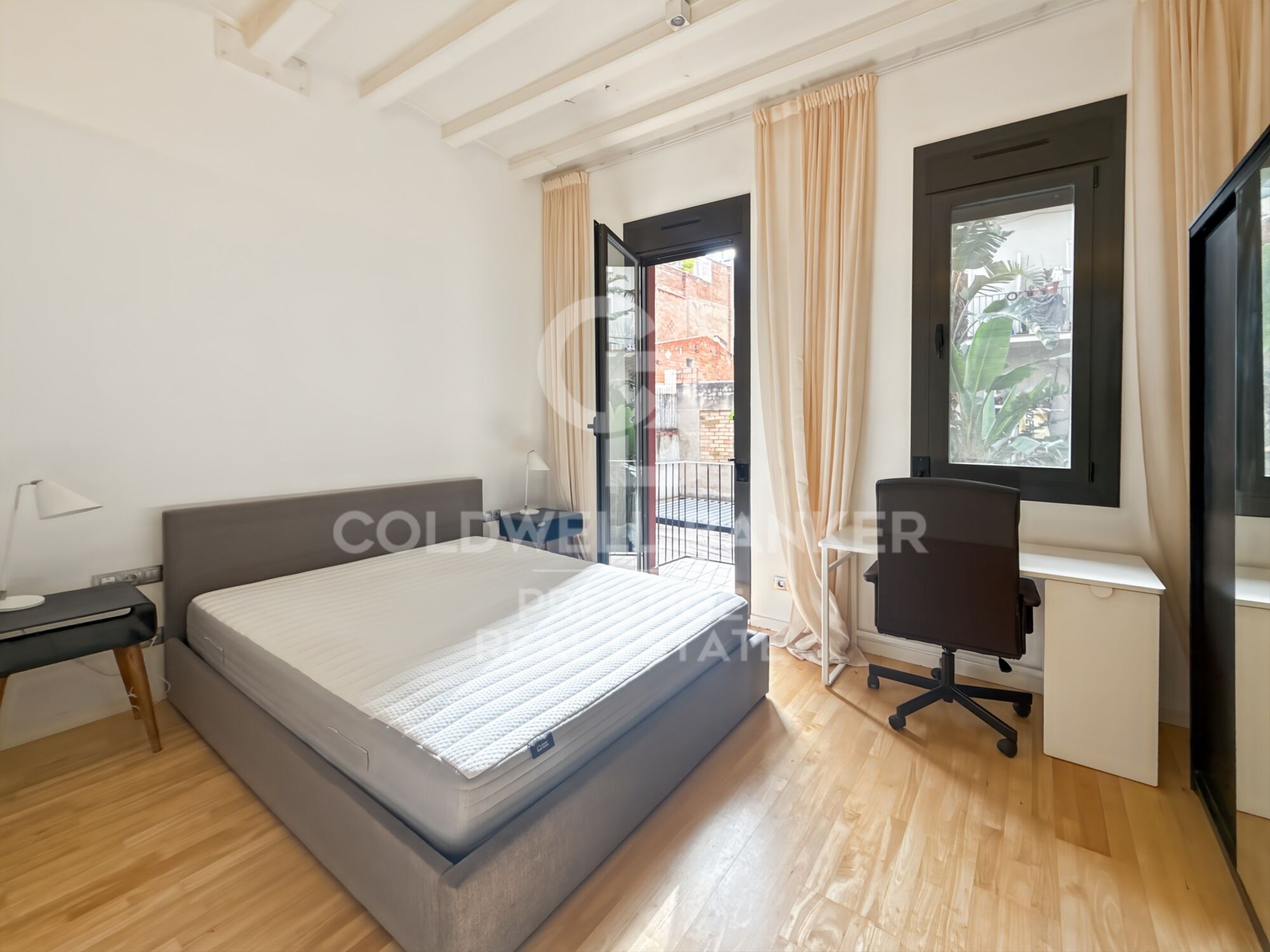 Renovierte Wohnung mit Terrasse nahe der Metrostation Joanic