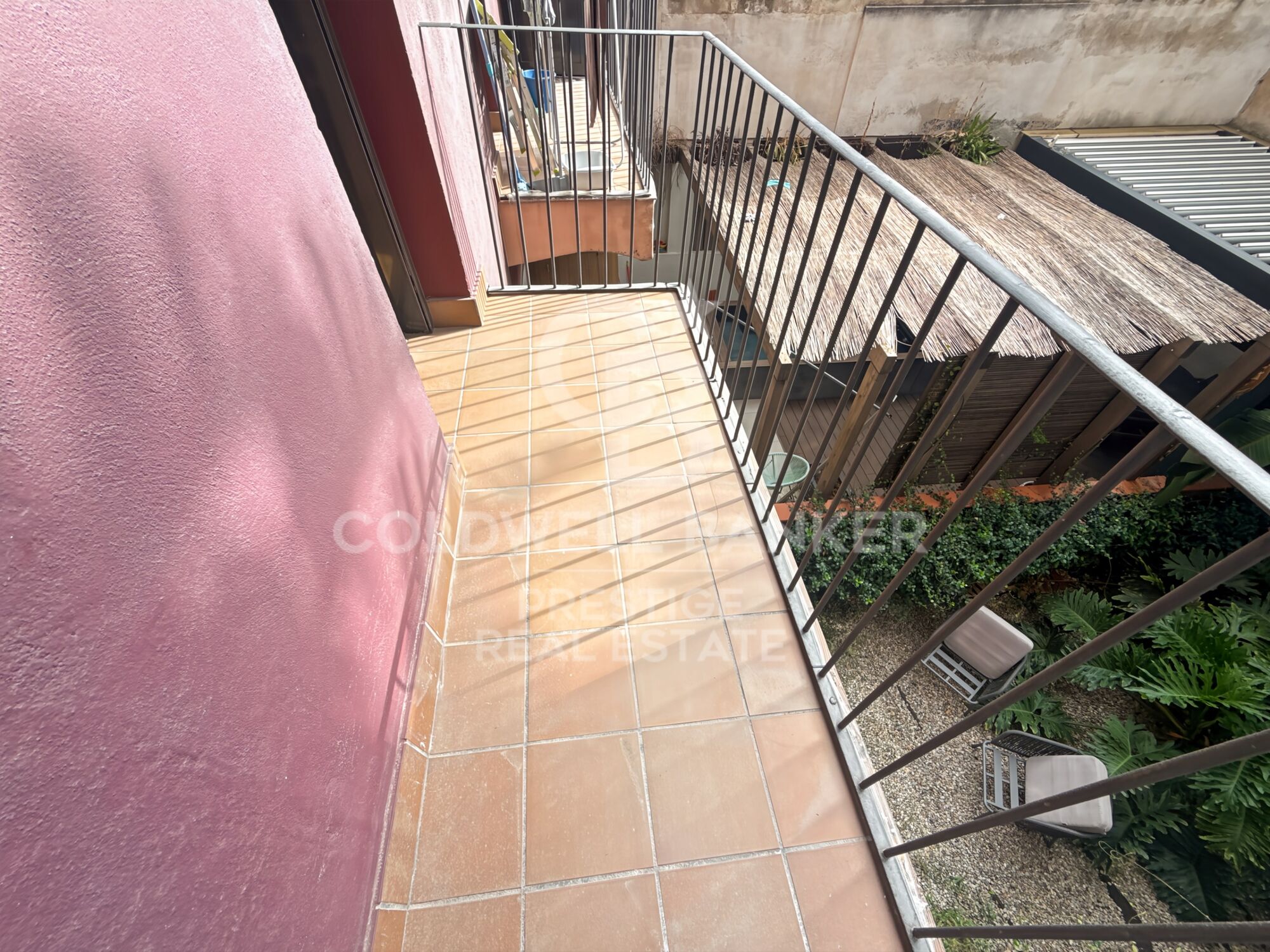 Renovierte Wohnung mit Terrasse nahe der Metrostation Joanic
