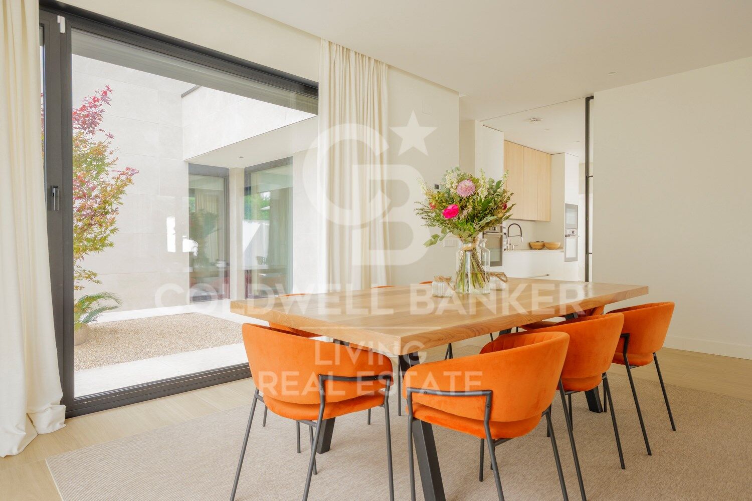 Haus mit Grundstück 5 Schlafzimmer, 3 Stockwerke Verkauf Pozuelo de Alarcón