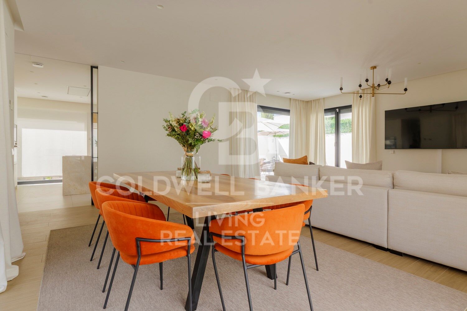 Haus mit Grundstück 5 Schlafzimmer, 3 Stockwerke Verkauf Pozuelo de Alarcón