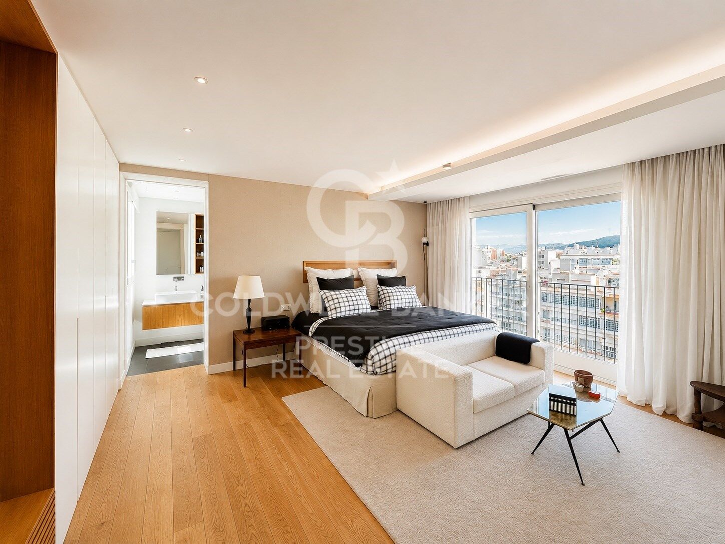 Ático de lujo en venta en el Eixample con amplias terrazas