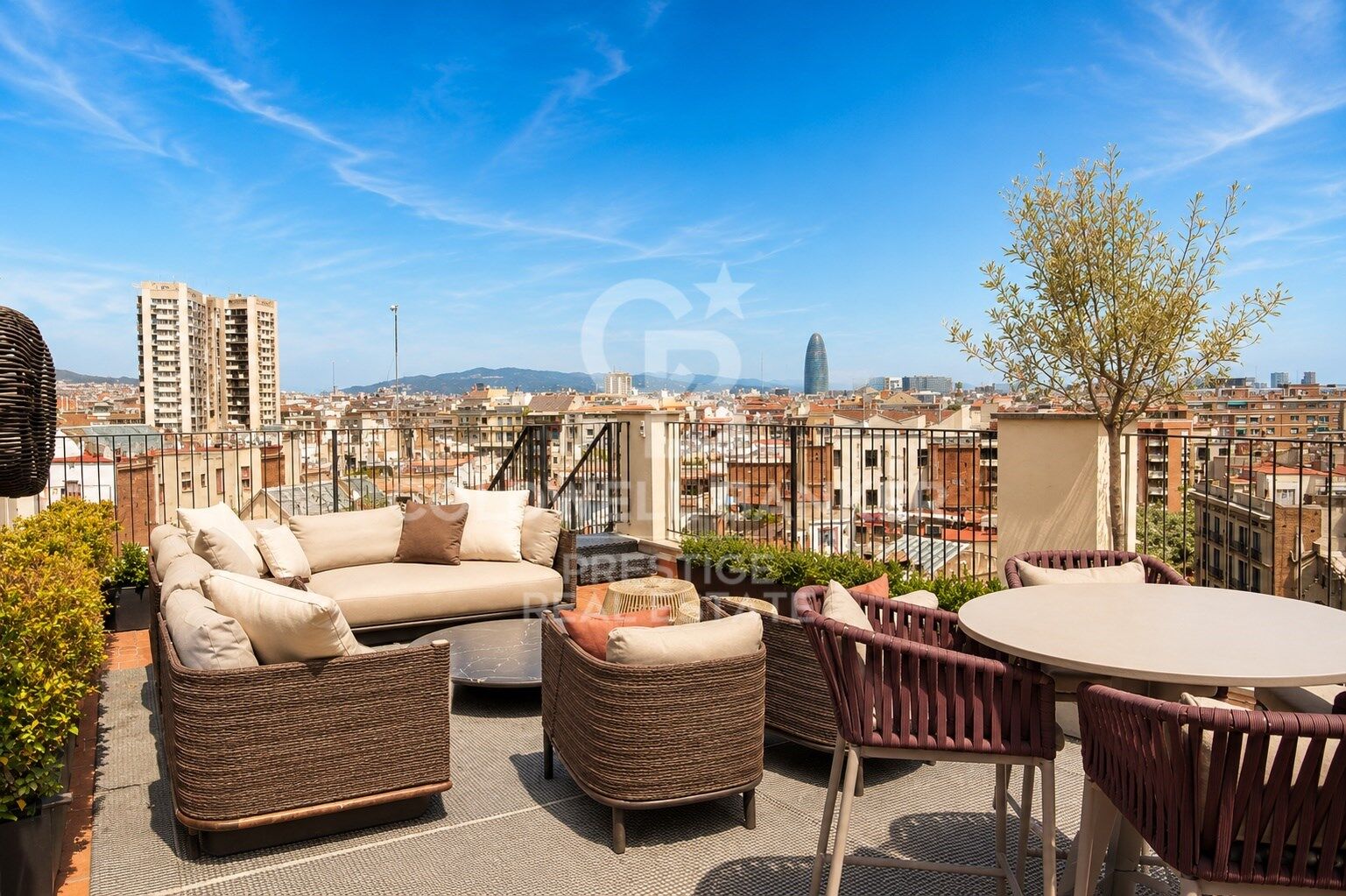 Ático de lujo en venta en el Eixample con amplias terrazas
