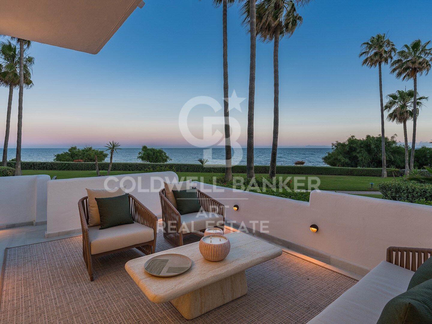 Exclusive Contemporary Beachfront Residence in Alcazaba Beach