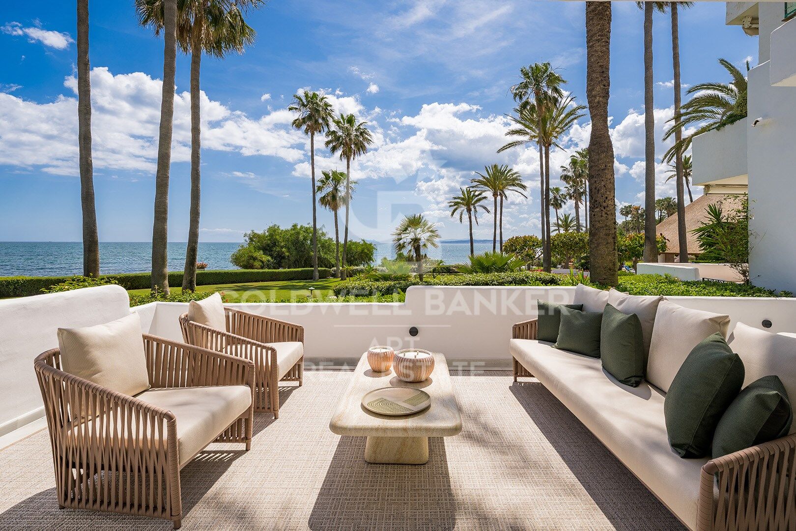 Exclusive Contemporary Beachfront Residence in Alcazaba Beach