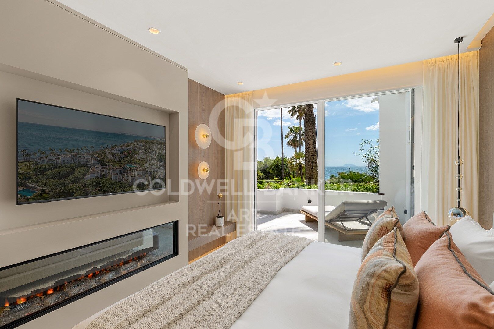 Exclusive Contemporary Beachfront Residence in Alcazaba Beach