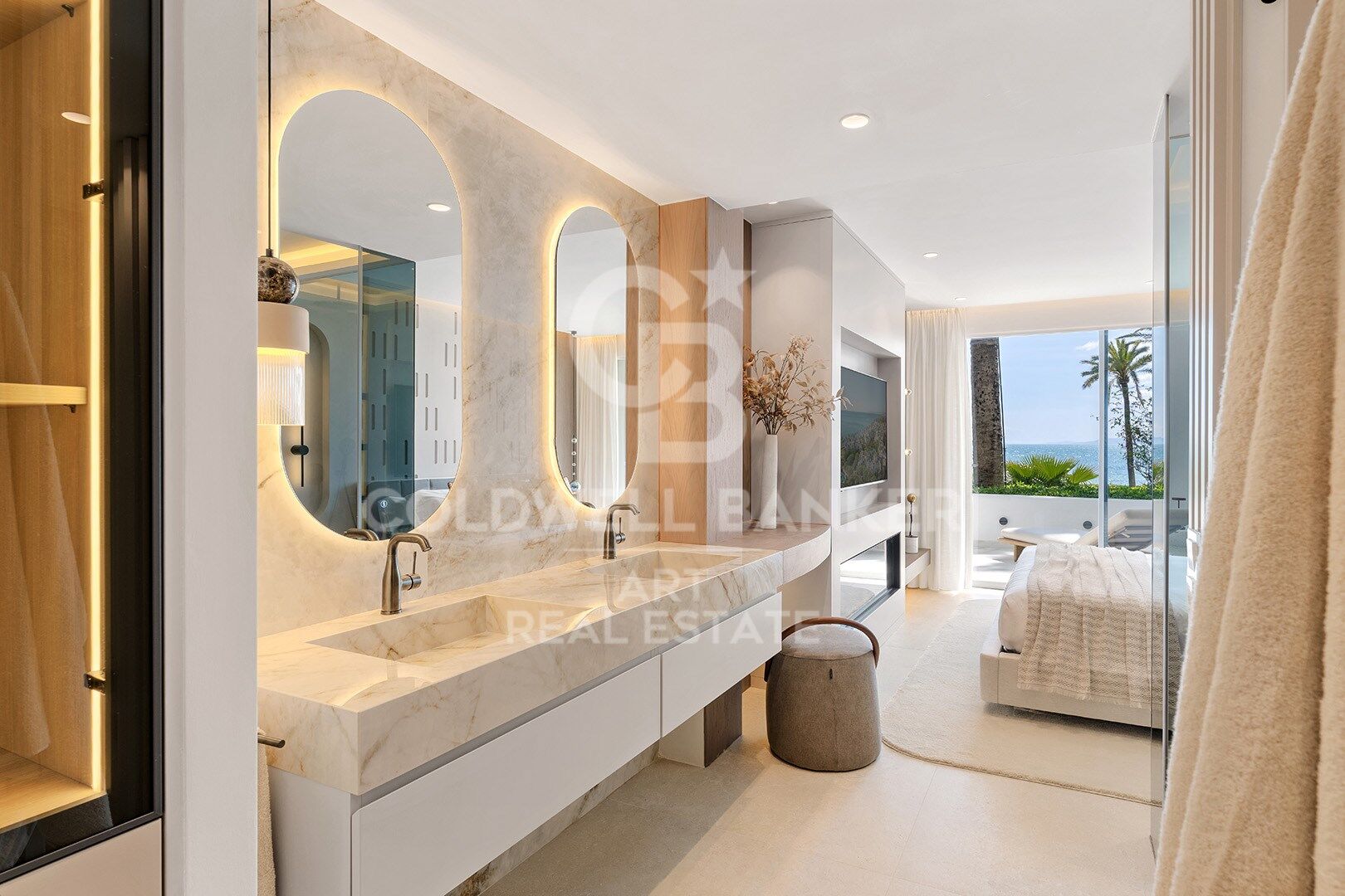 Exclusive Contemporary Beachfront Residence in Alcazaba Beach