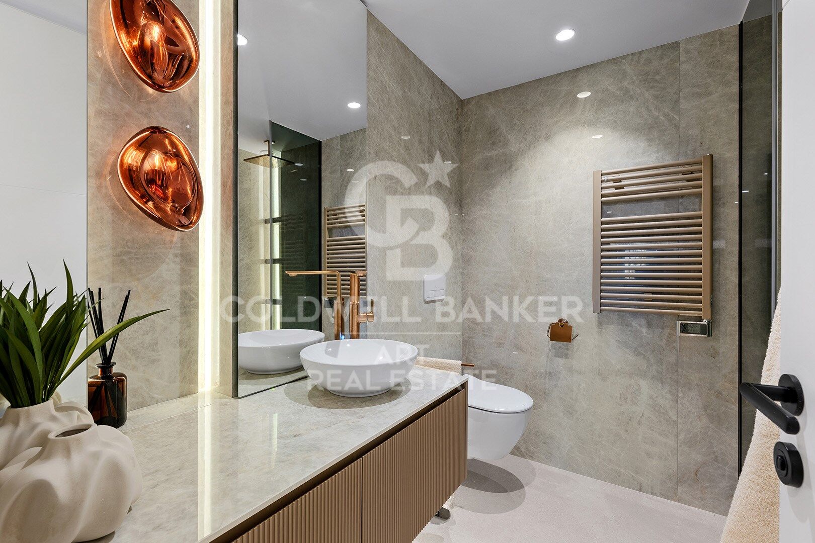 Exclusive Contemporary Beachfront Residence in Alcazaba Beach