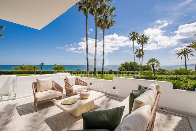 Résidence contemporaine exclusive en première ligne de plage à Alcazaba Beach