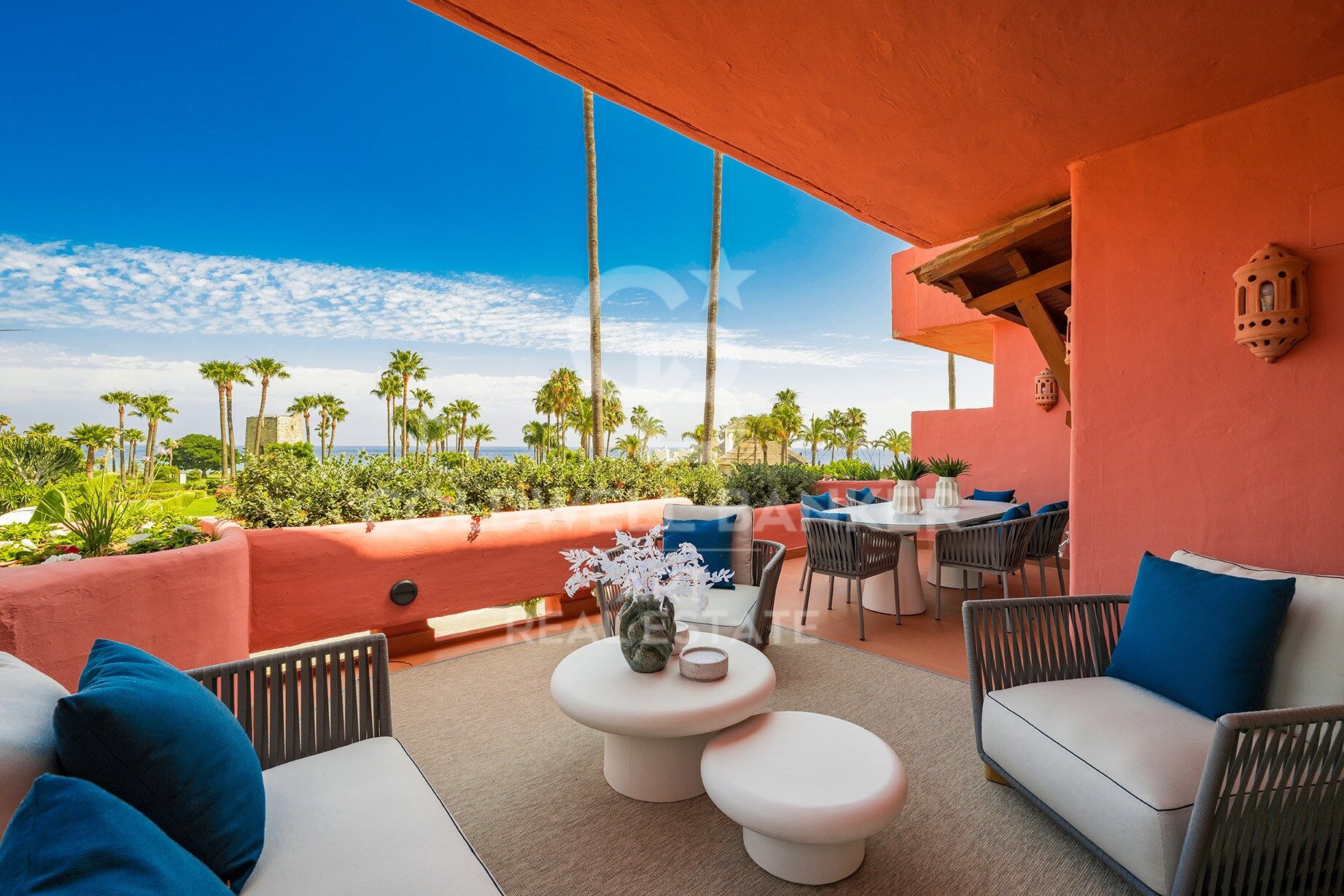 Appartement exclusif rénové de trois chambres à Cabo Bermejo