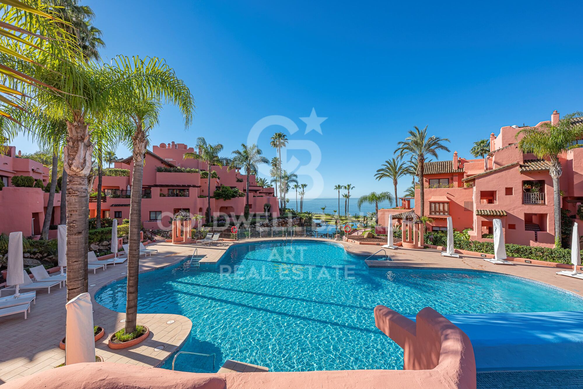 Appartement exclusif rénové de trois chambres à Cabo Bermejo