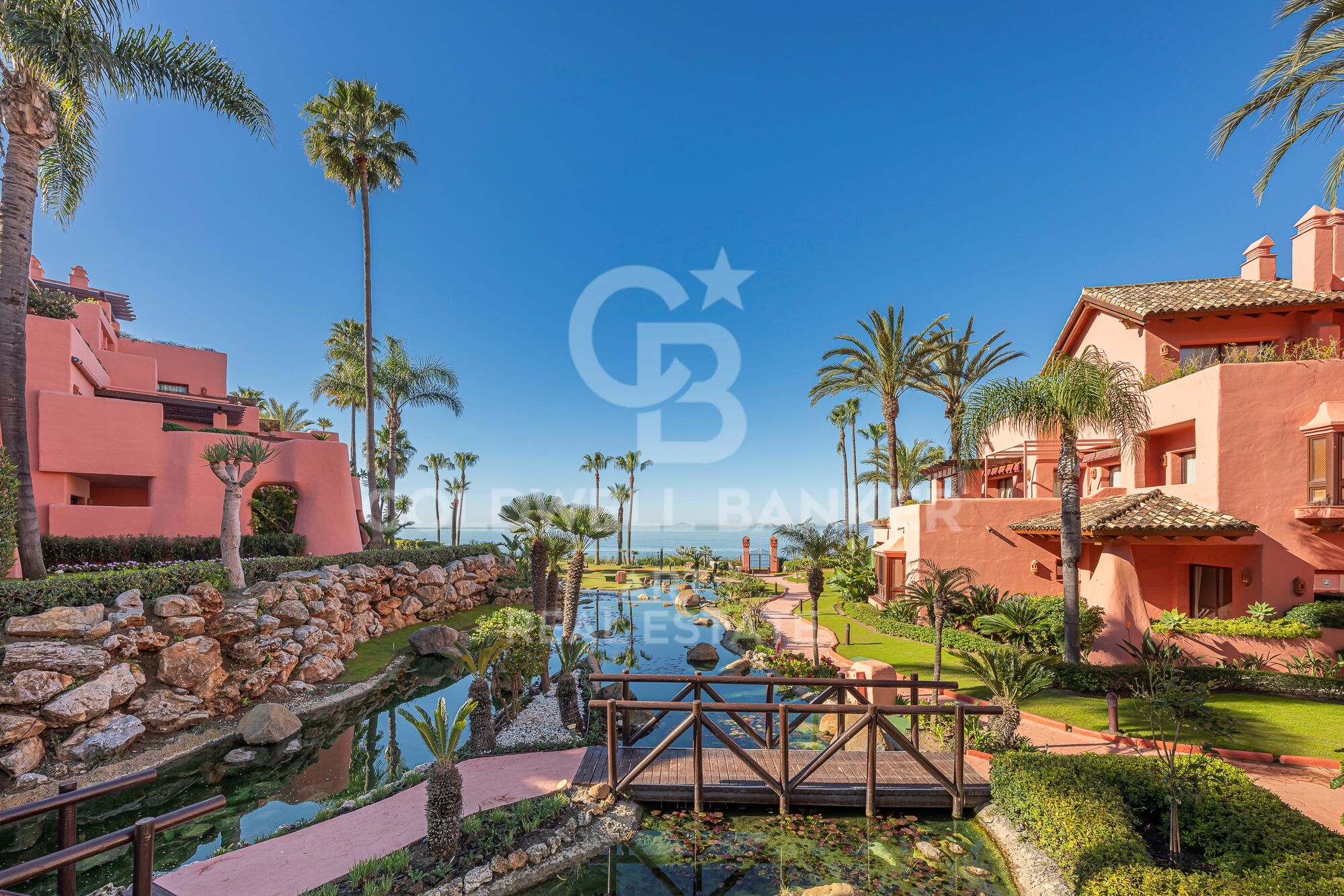 Appartement exclusif rénové de trois chambres à Cabo Bermejo