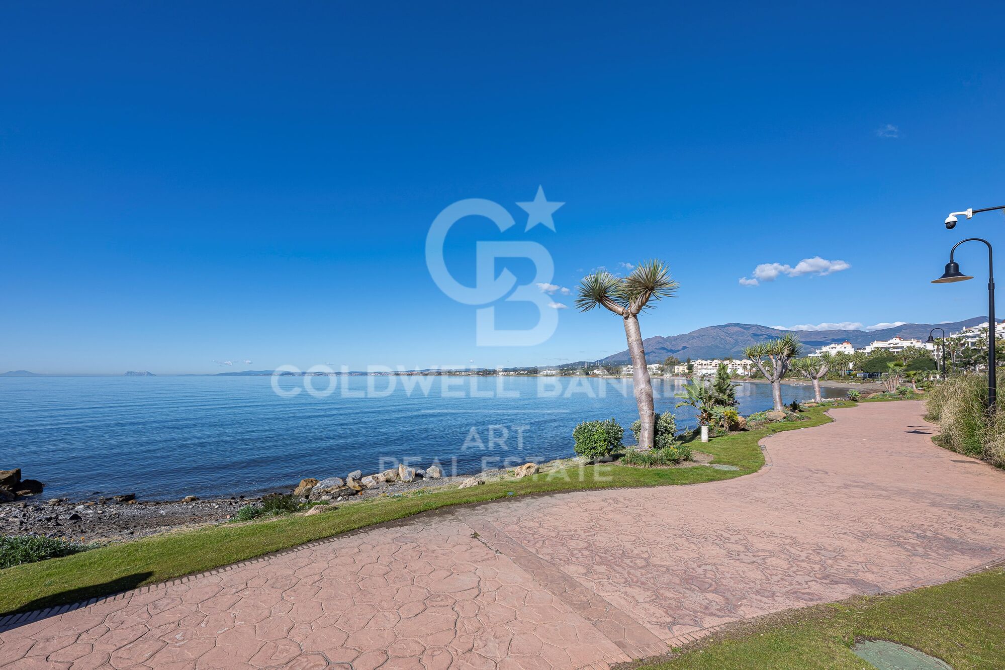 Appartement exclusif rénové de trois chambres à Cabo Bermejo