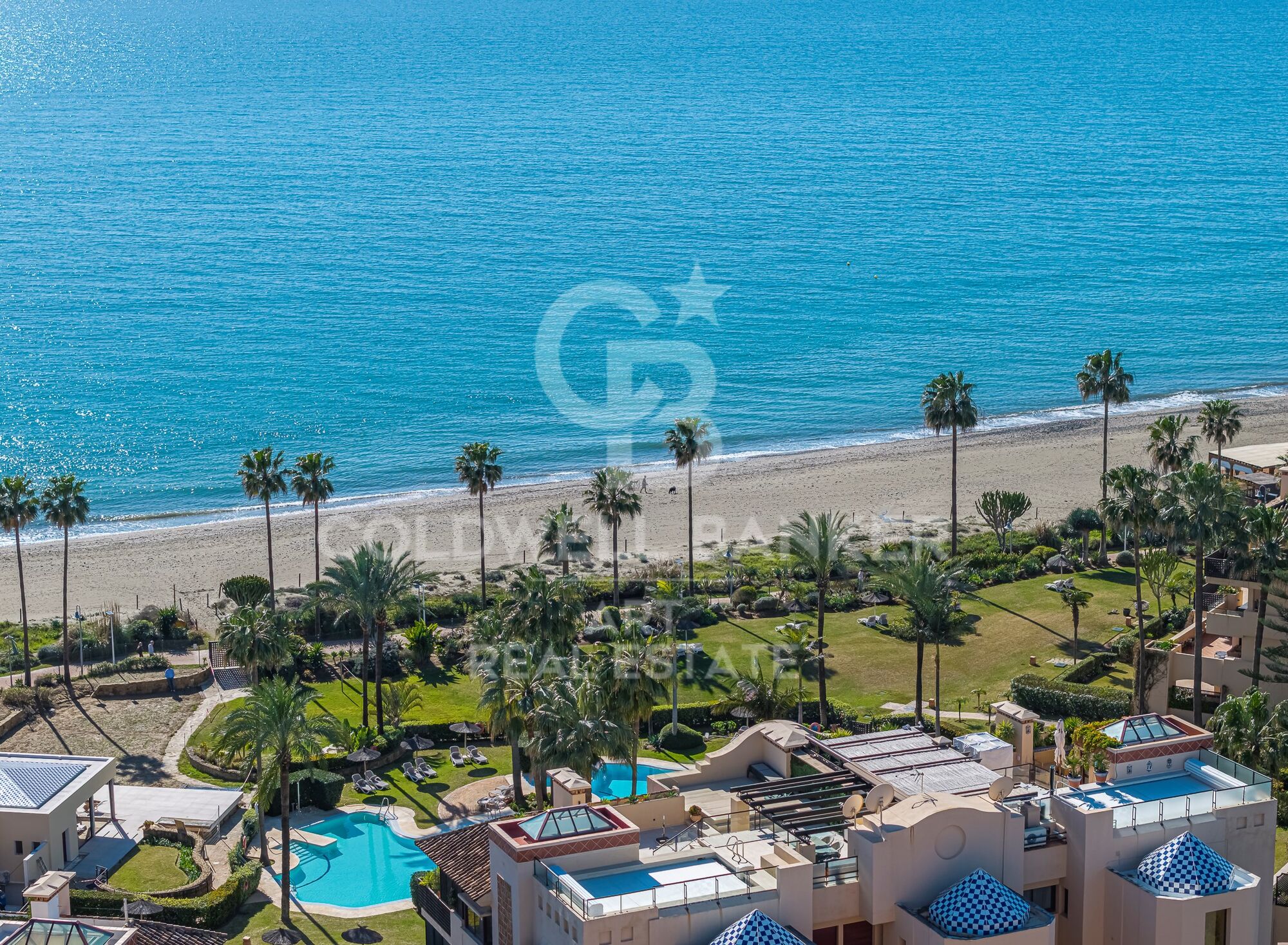 Exklusive renovierte Wohnung in erster Strandlinie in Costalita del Mar